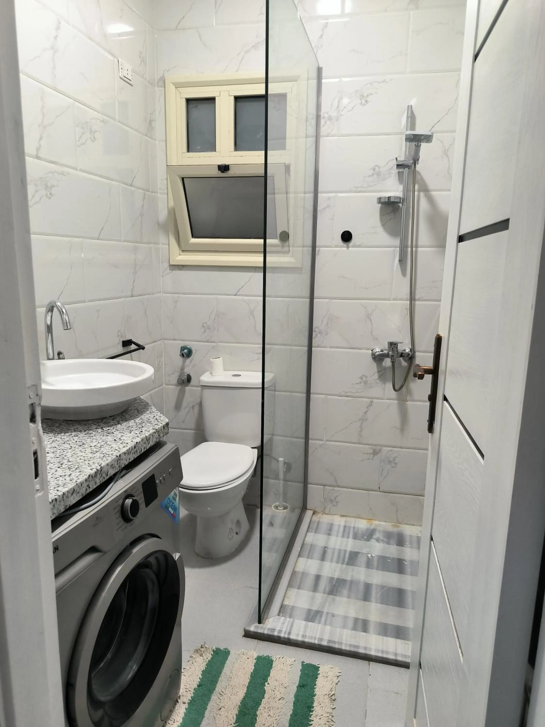 Shower in Solo beach front studio or for couple
