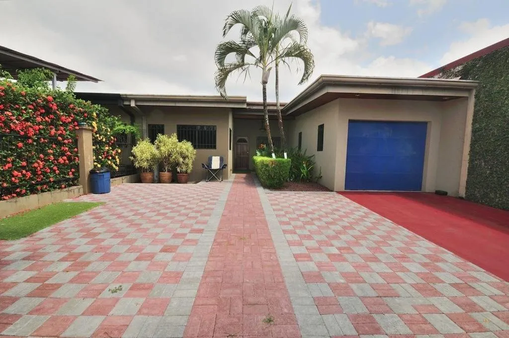 Property building in Casa Suenos- Iconic 4BR Home with Private Pool
