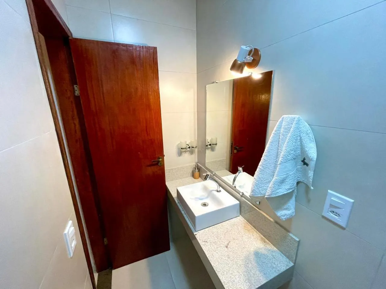 Shower in Pousada Toca dos Coelhos