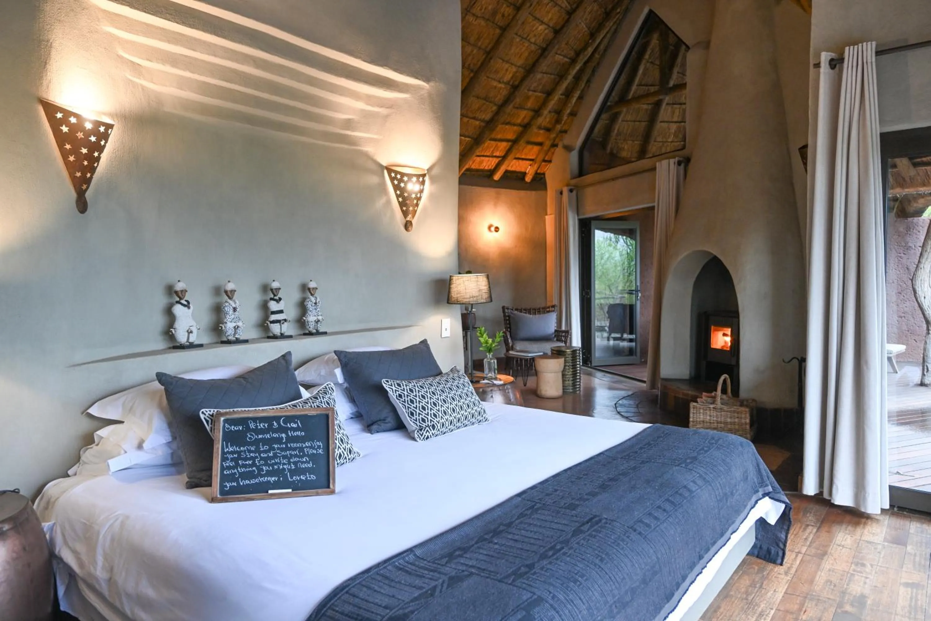 Bed in Madikwe Safari Lodge