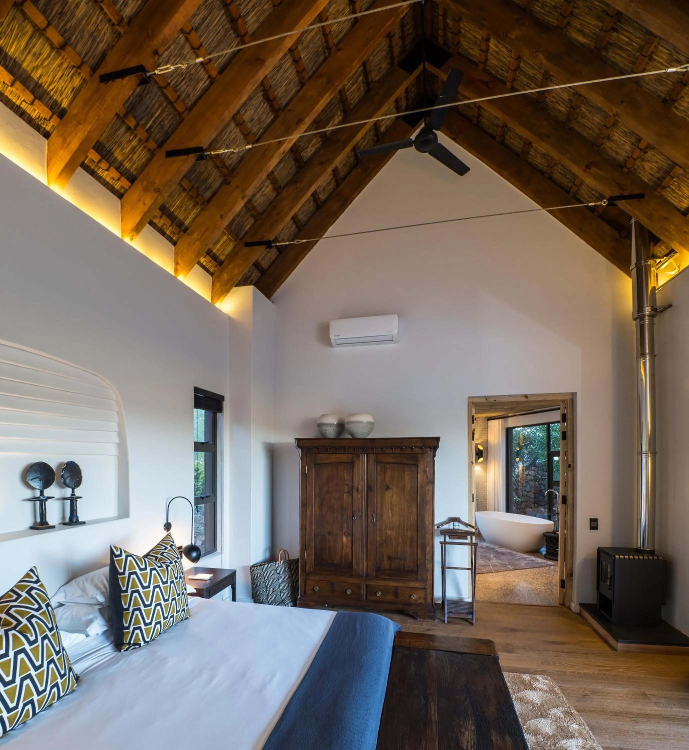 Bed in Madikwe Safari Lodge