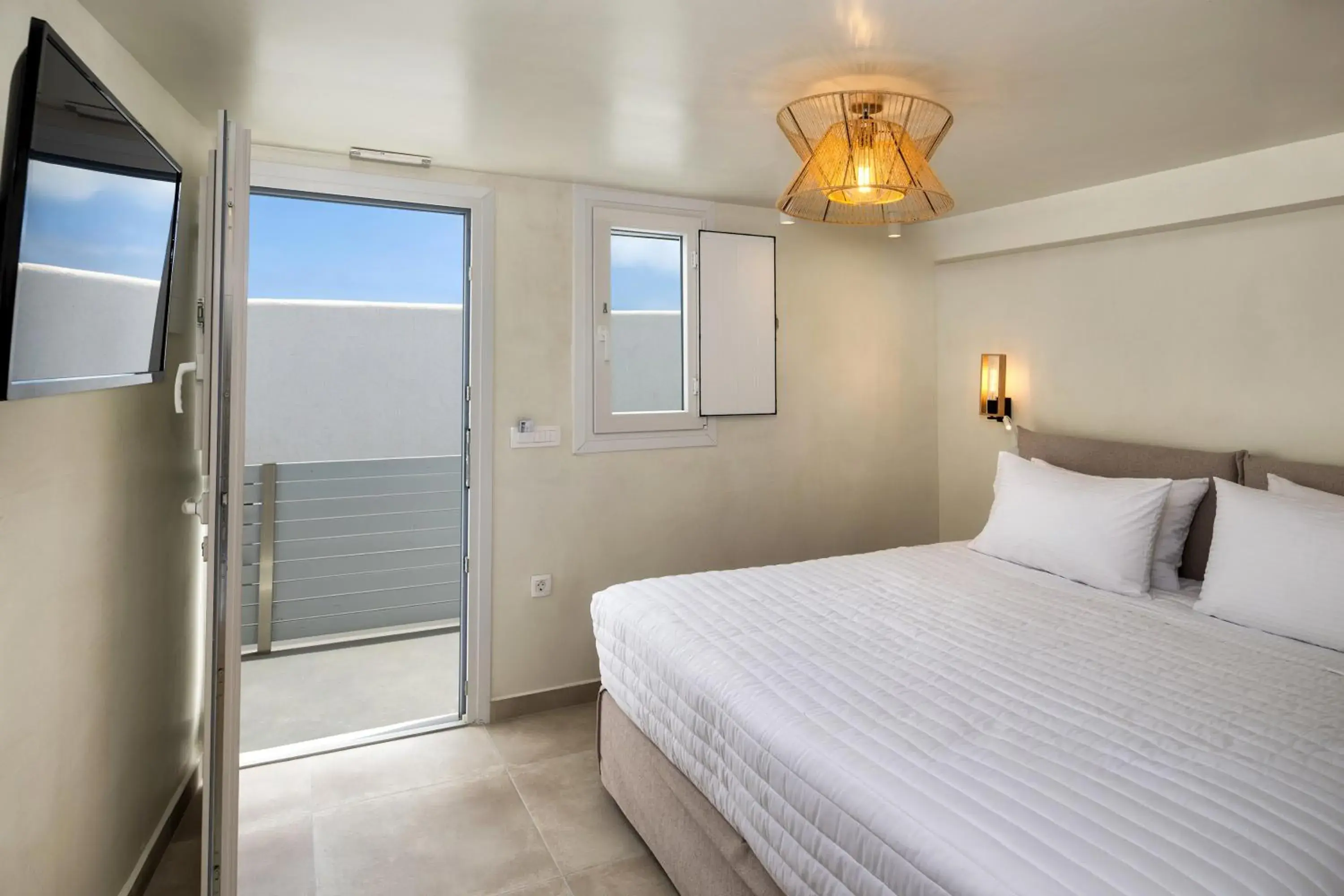 Small Double Room in Hillside Elegance Small Double Room in Hillside Elegance
