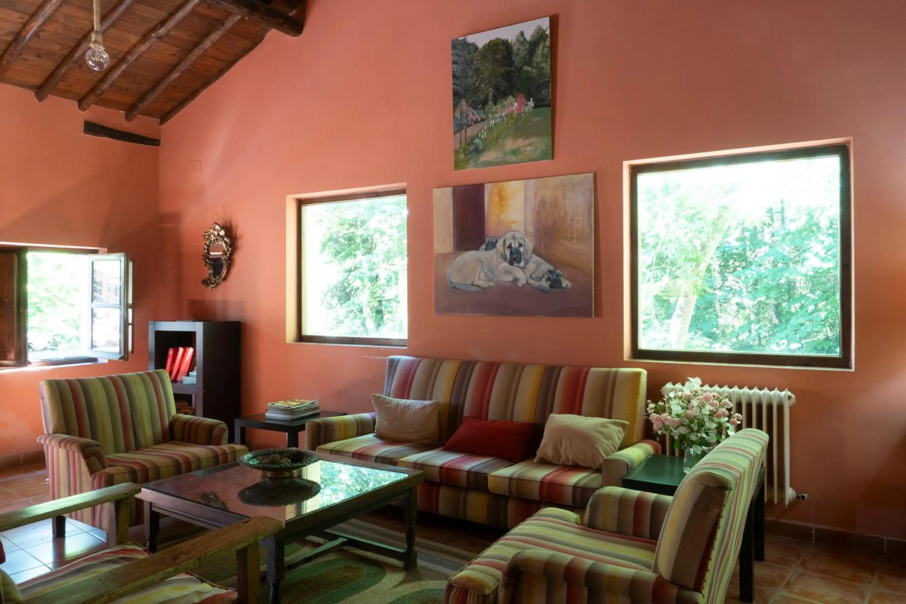 Living room in Hotel rural El Jardin del Conde