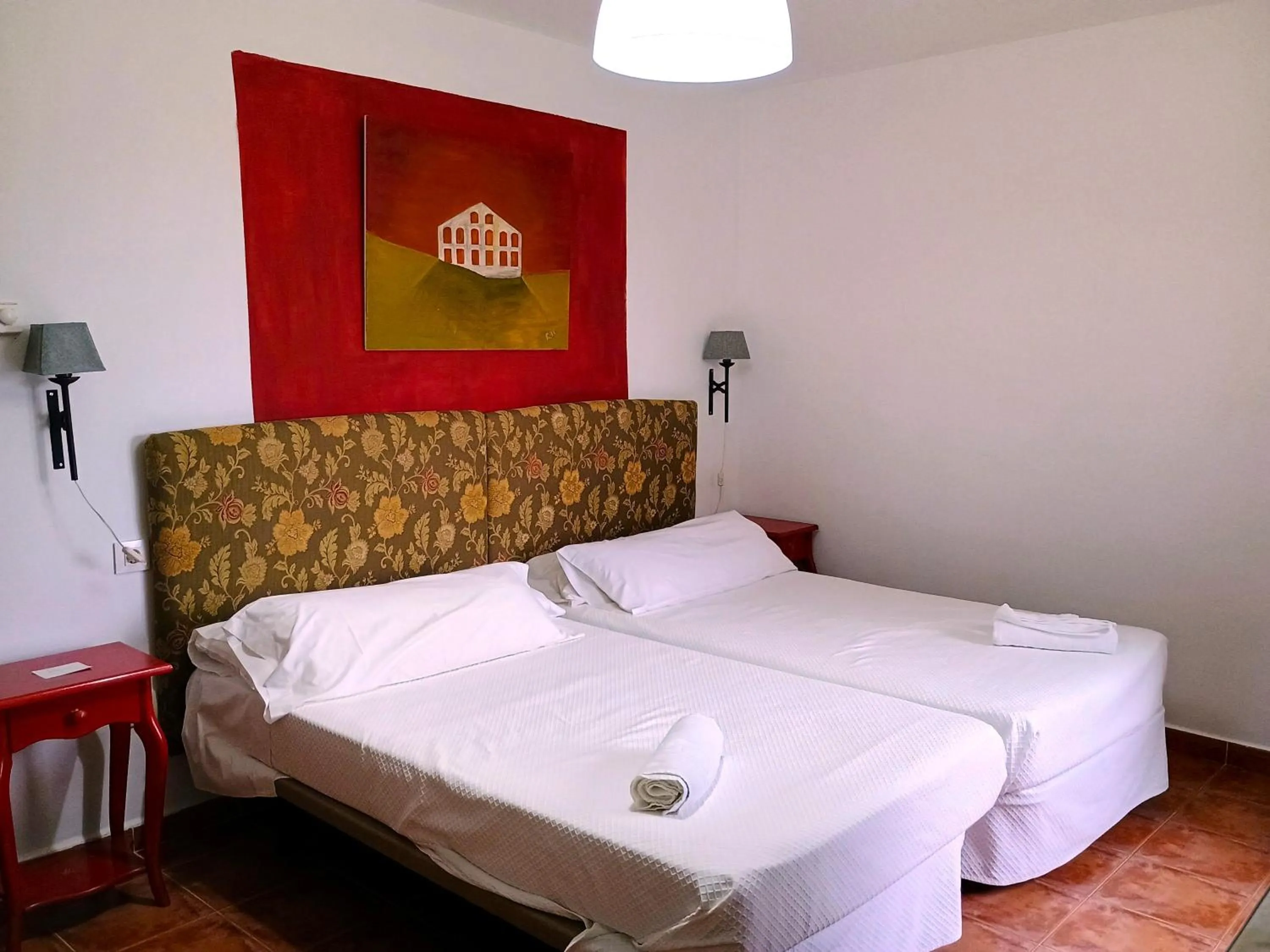 Photo of the whole room, Bed in Hotel rural El Jardin del Conde