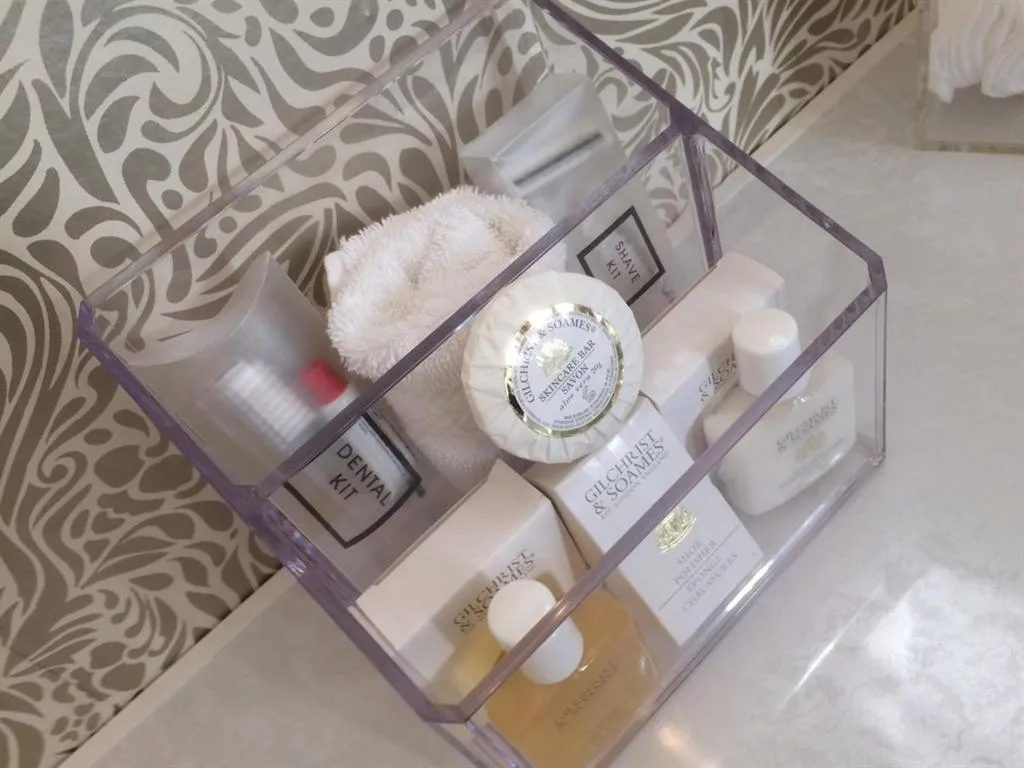 Bathroom in The Limes