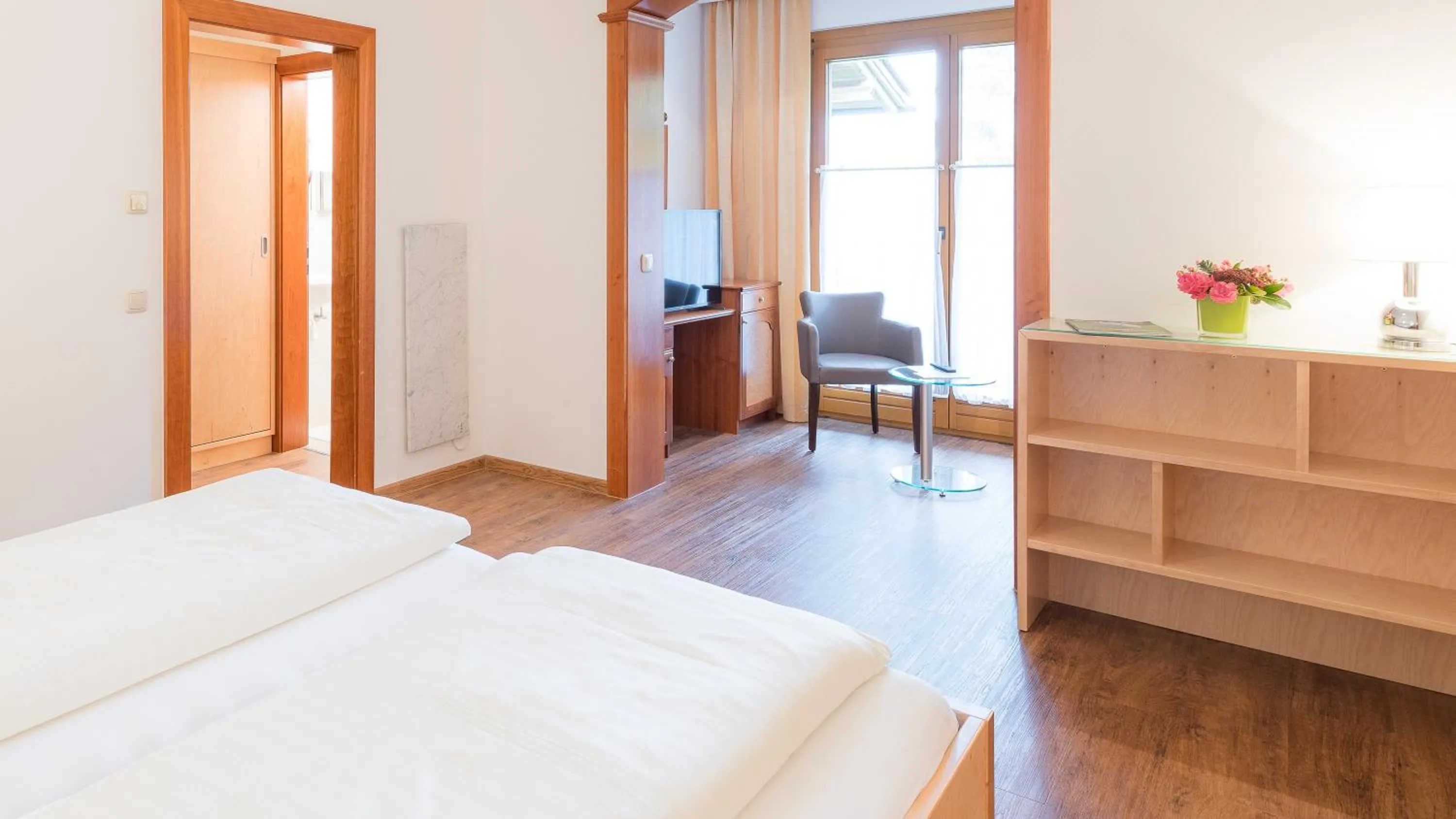 Photo of the whole room in Golf-Tennis-Wellnesshotel Mori