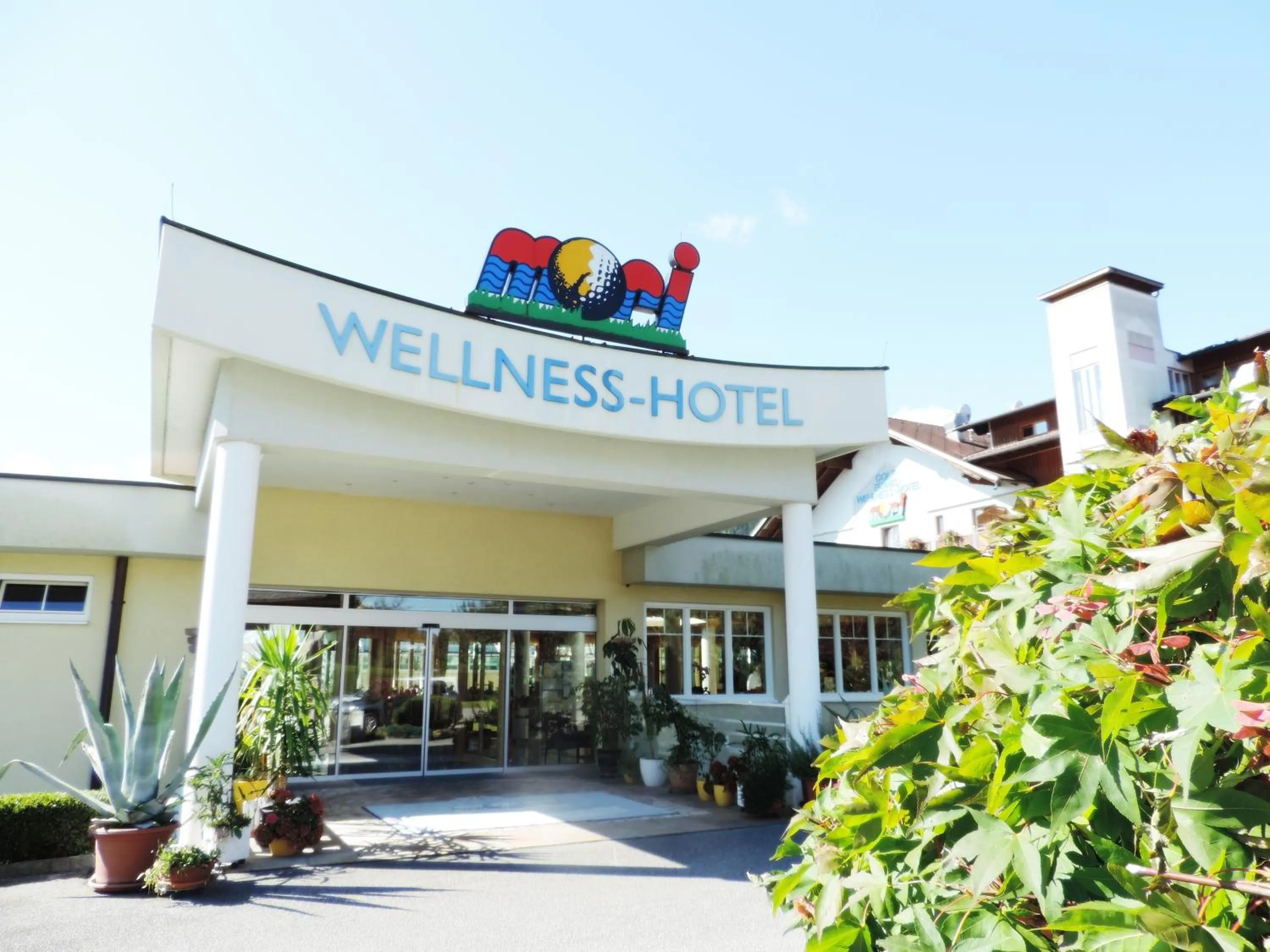 Facade/entrance in Golf-Tennis-Wellnesshotel Mori