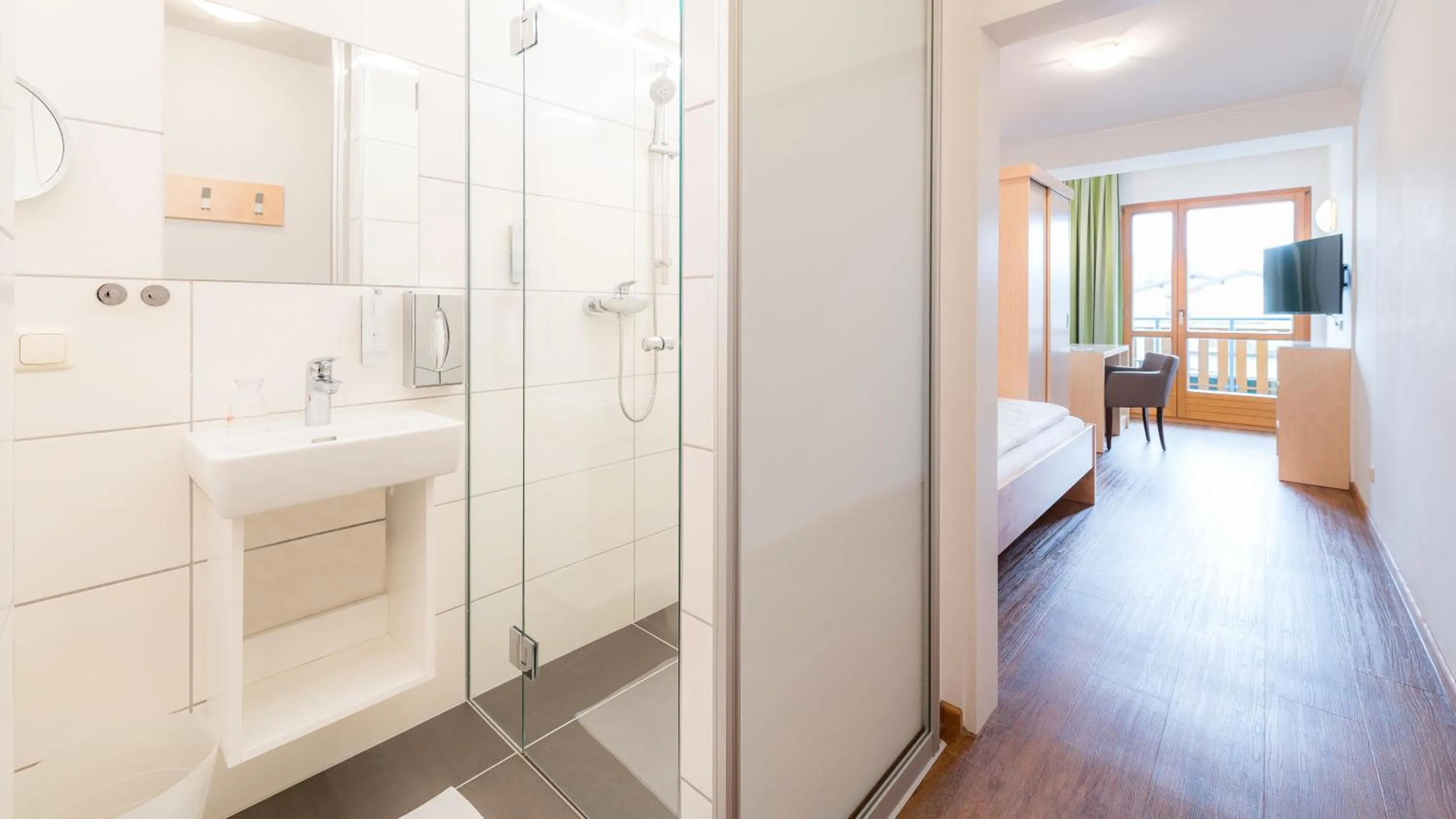 Photo of the whole room in Golf-Tennis-Wellnesshotel Mori