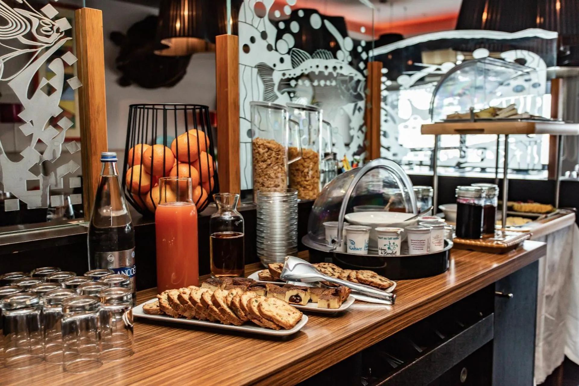 Breakfast in Logis Hôtel de France - Face à la Mer