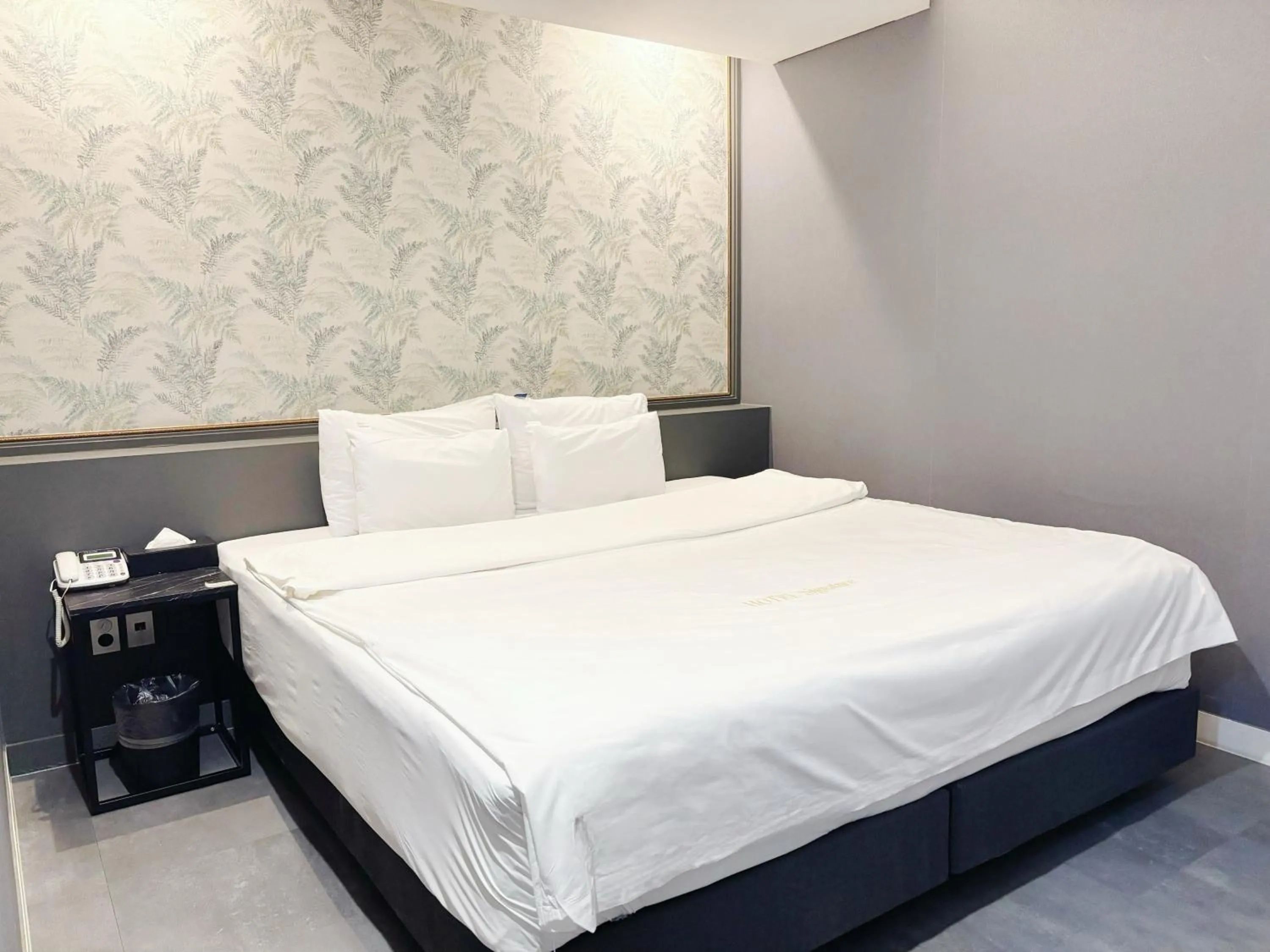 Bed in Dongdaemun Signature Tourist Hotel