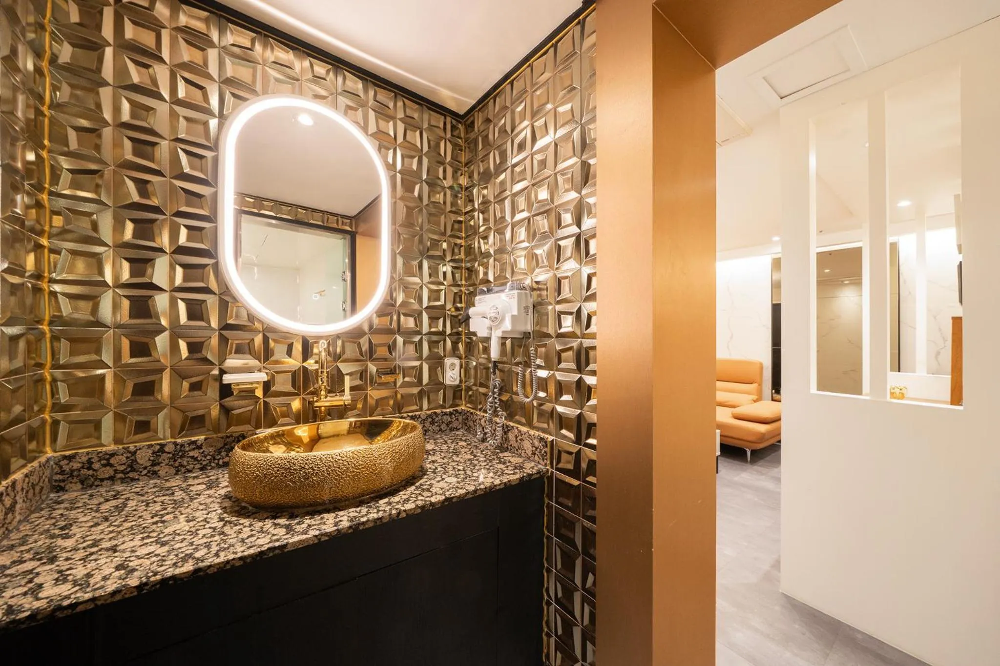 Dongdaemun Signature Tourist Hotel