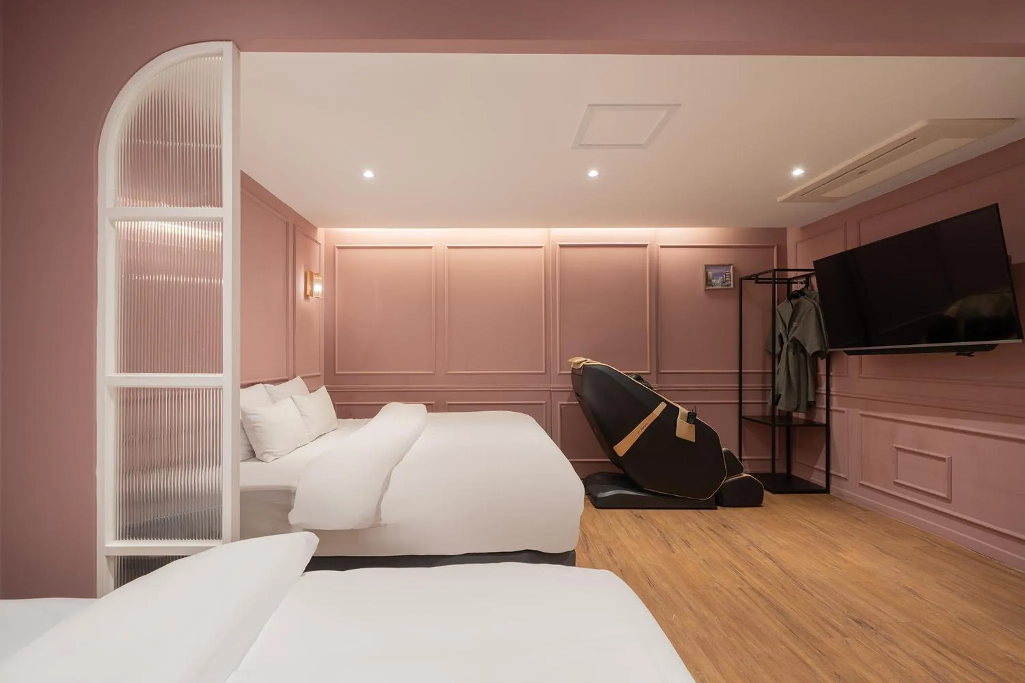 Bed in Dongdaemun Signature Tourist Hotel