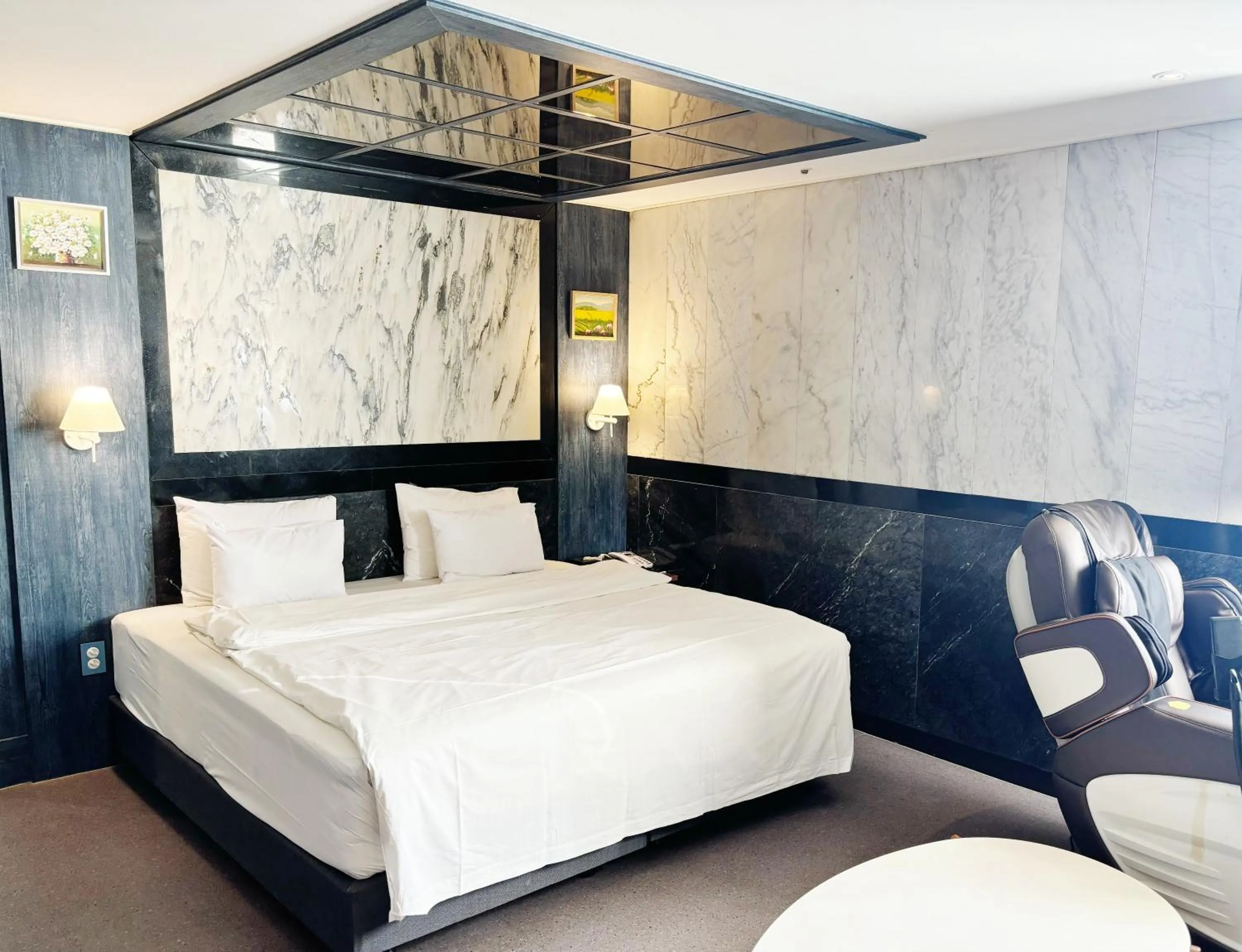 Bed in Dongdaemun Signature Tourist Hotel