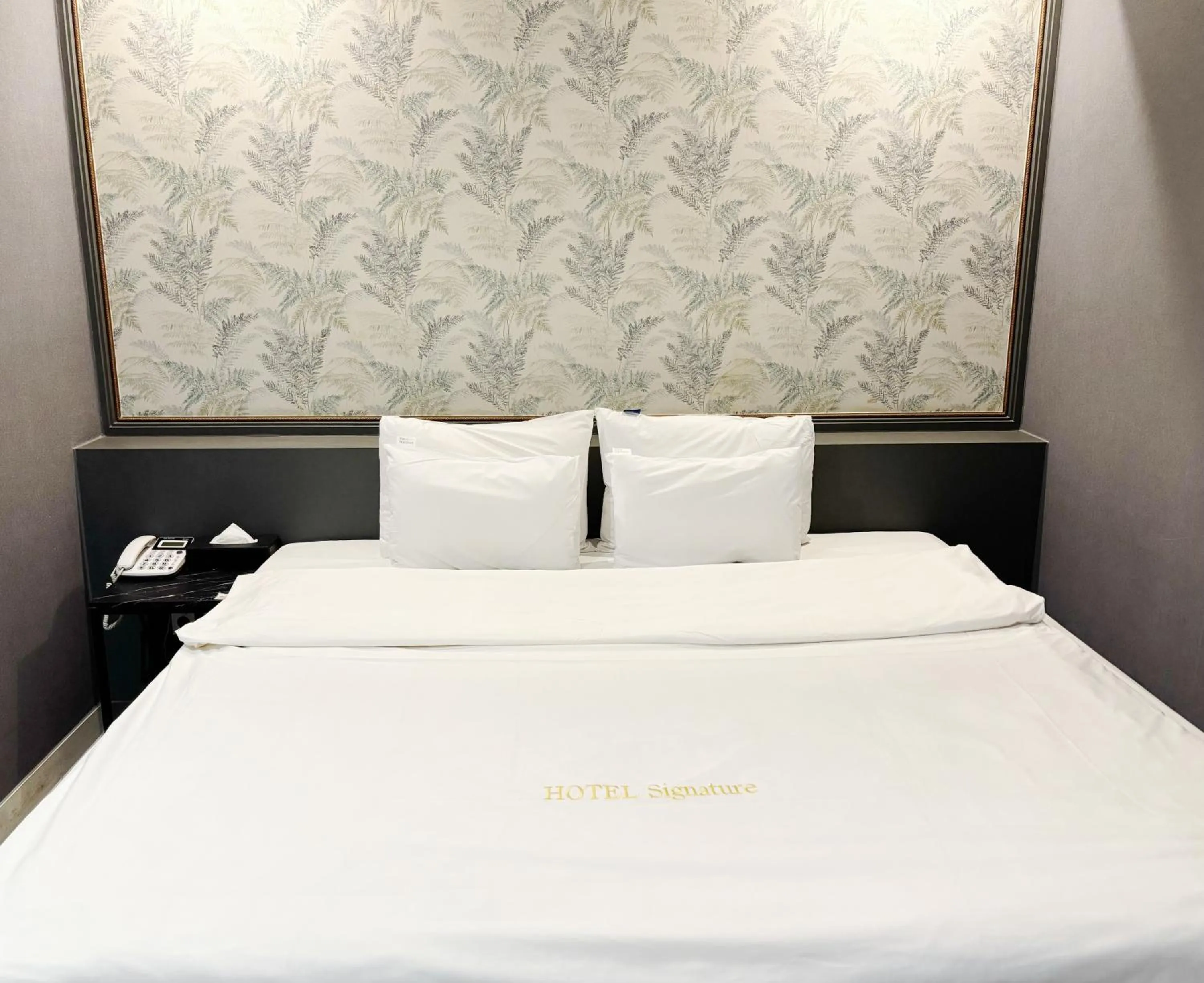 Bed in Dongdaemun Signature Tourist Hotel