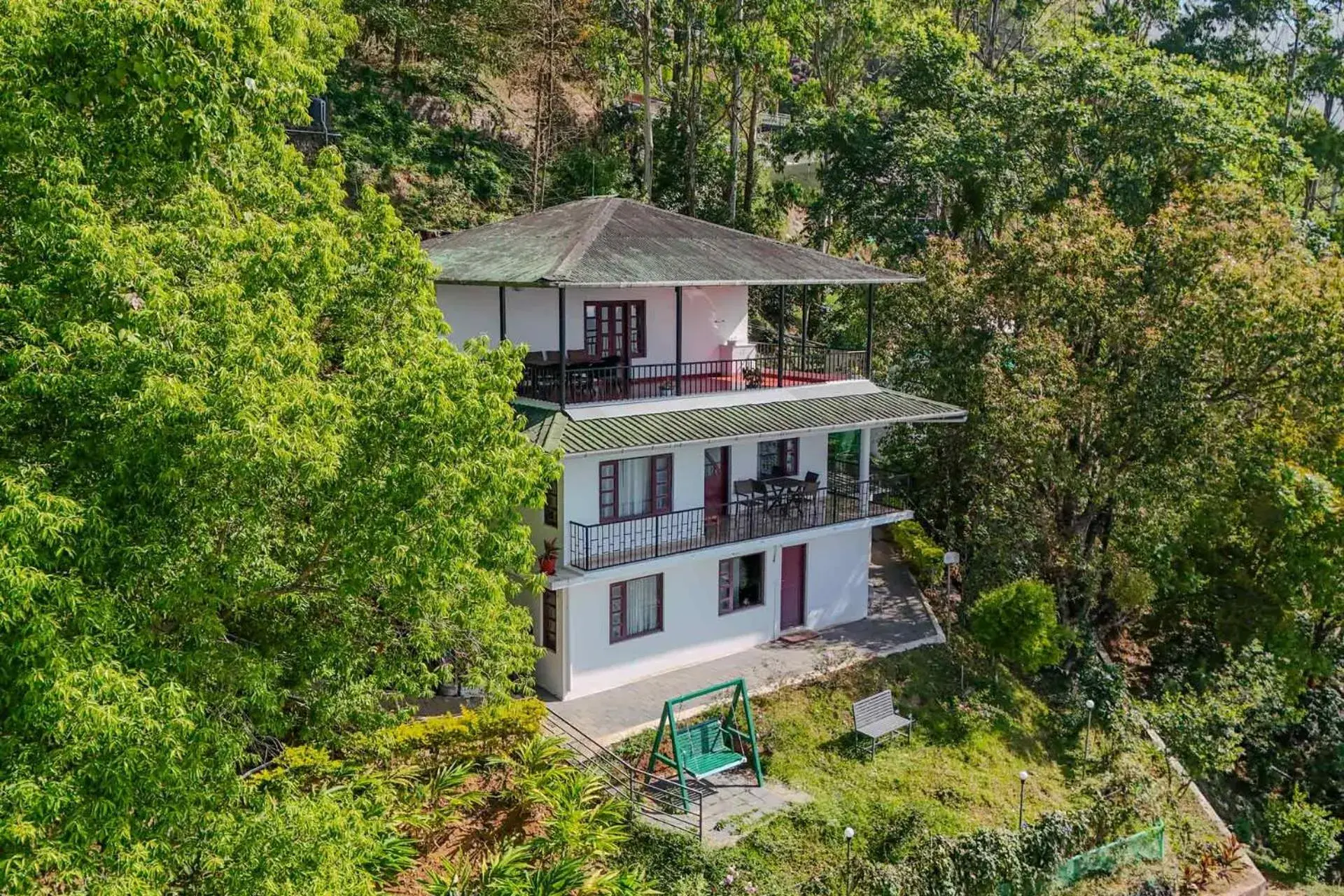 Property building in StayVista at Vale Echoes - Breakfast Included Property building in StayVista at Vale Echoes - Breakfast Included