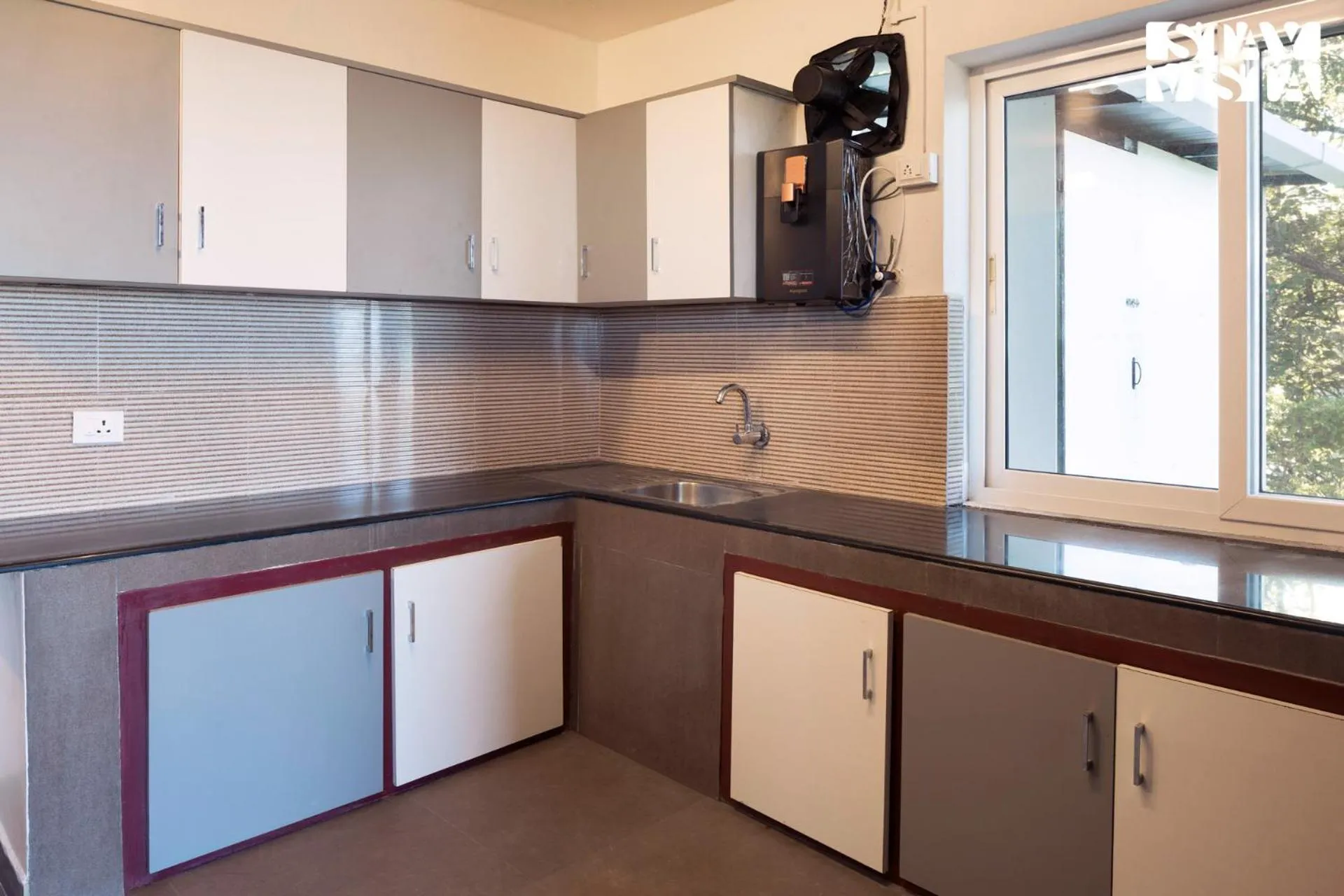 Kitchen or kitchenette in StayVista at Vale Echoes - Breakfast Included