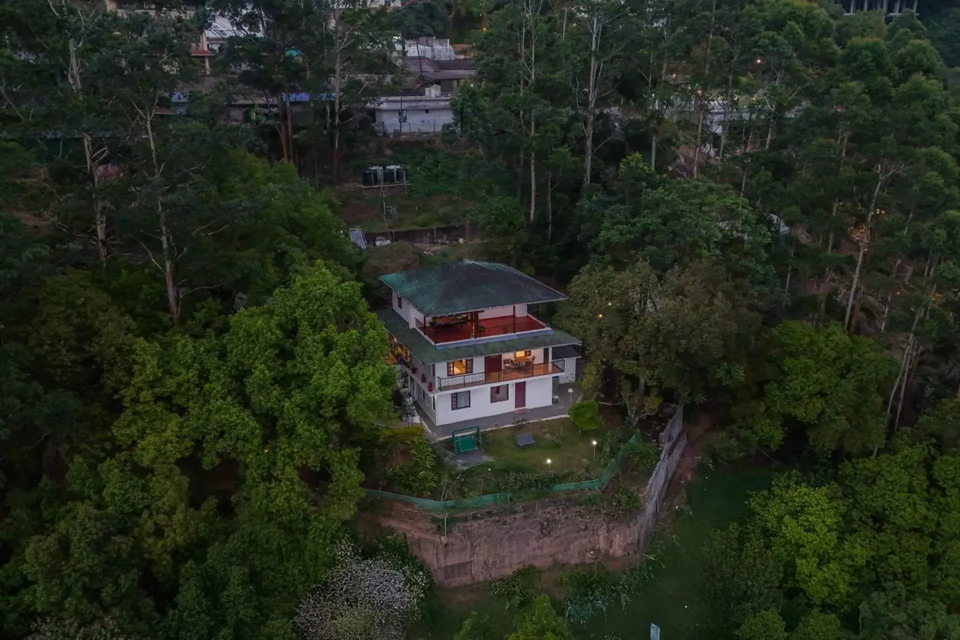 Property building in StayVista at Vale Echoes - Breakfast Included Property building in StayVista at Vale Echoes - Breakfast Included