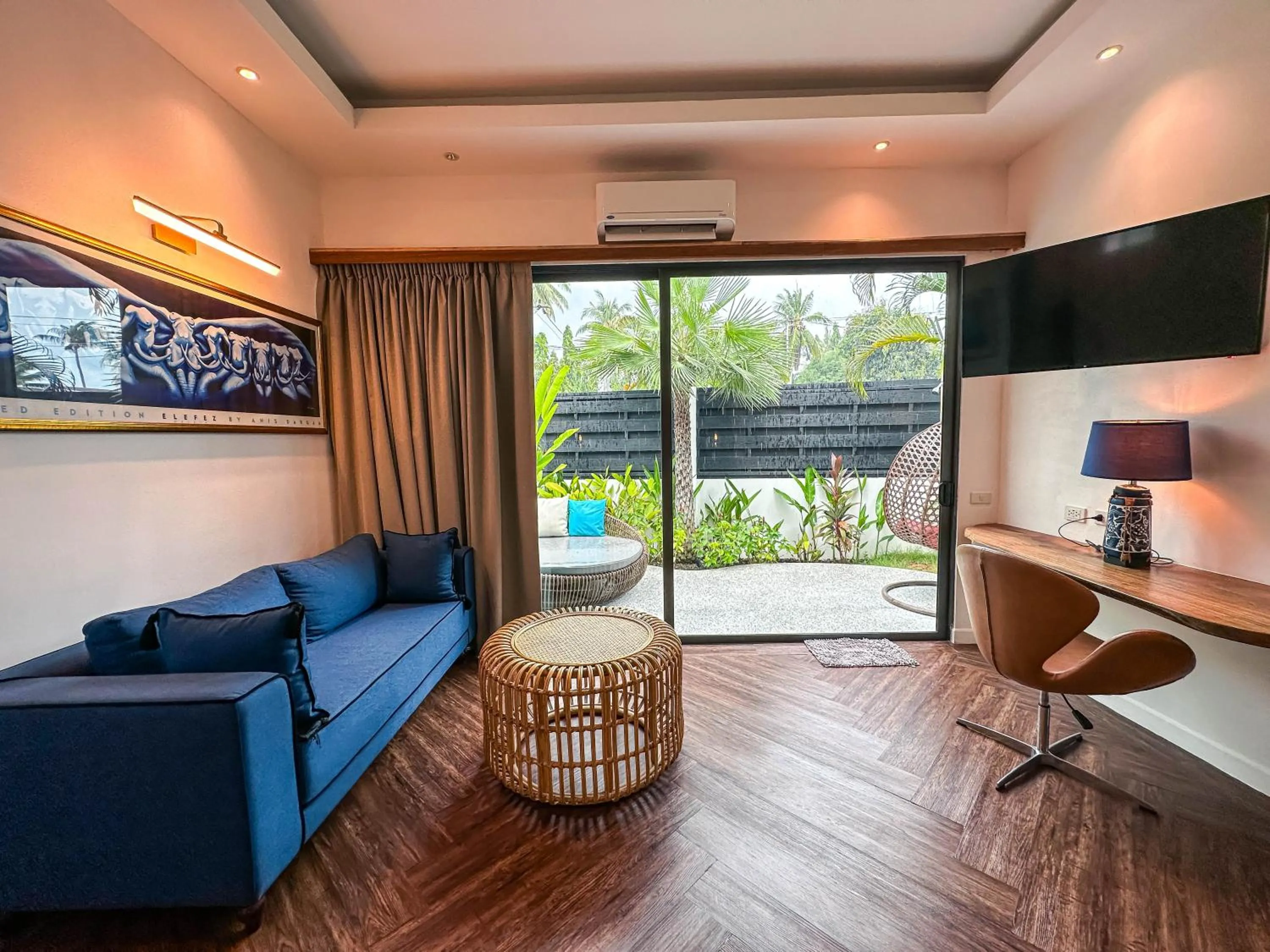 TV and multimedia in La Belle Vie - Boutique Hotel Adults Only