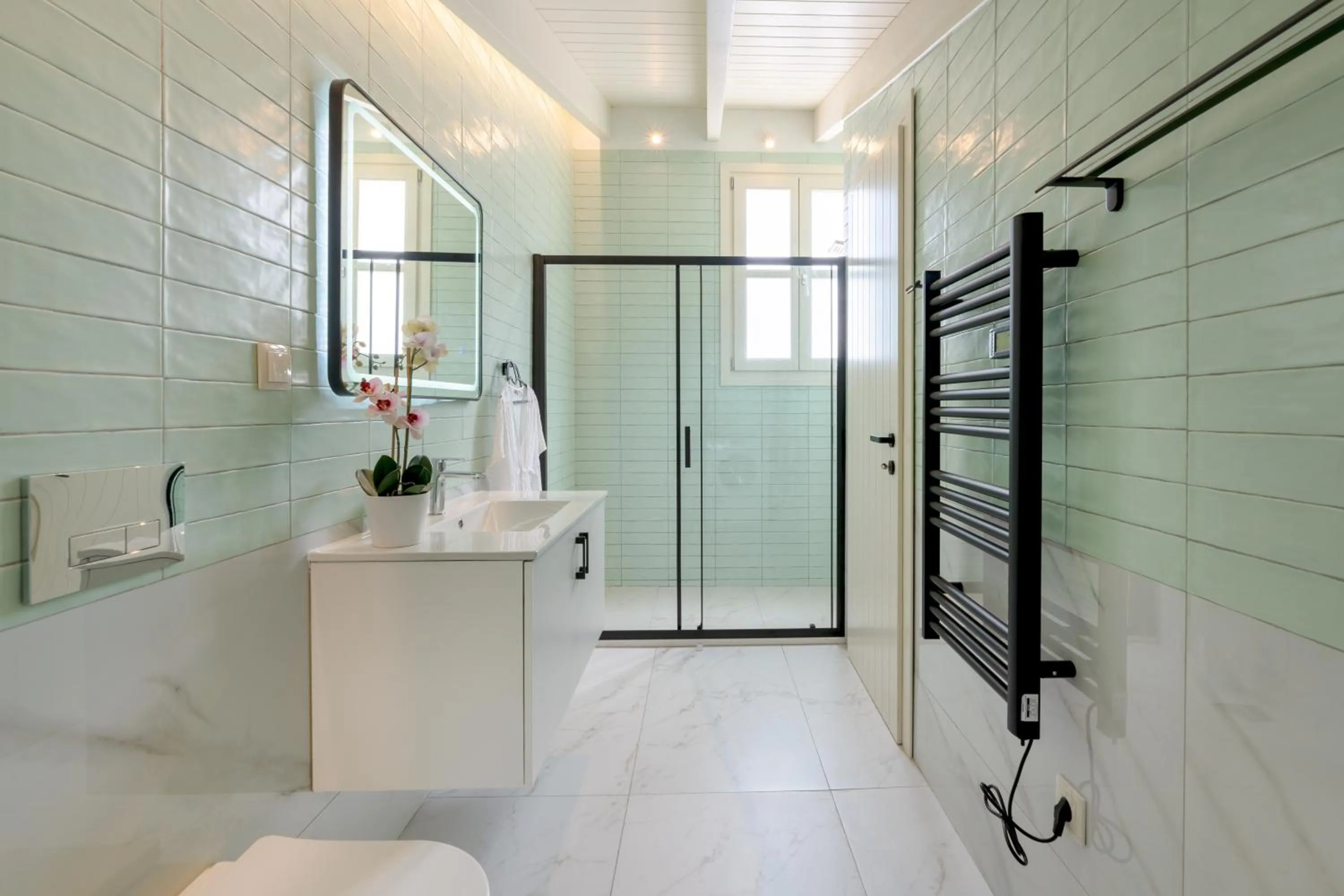 Shower in Giustiniani Apartments