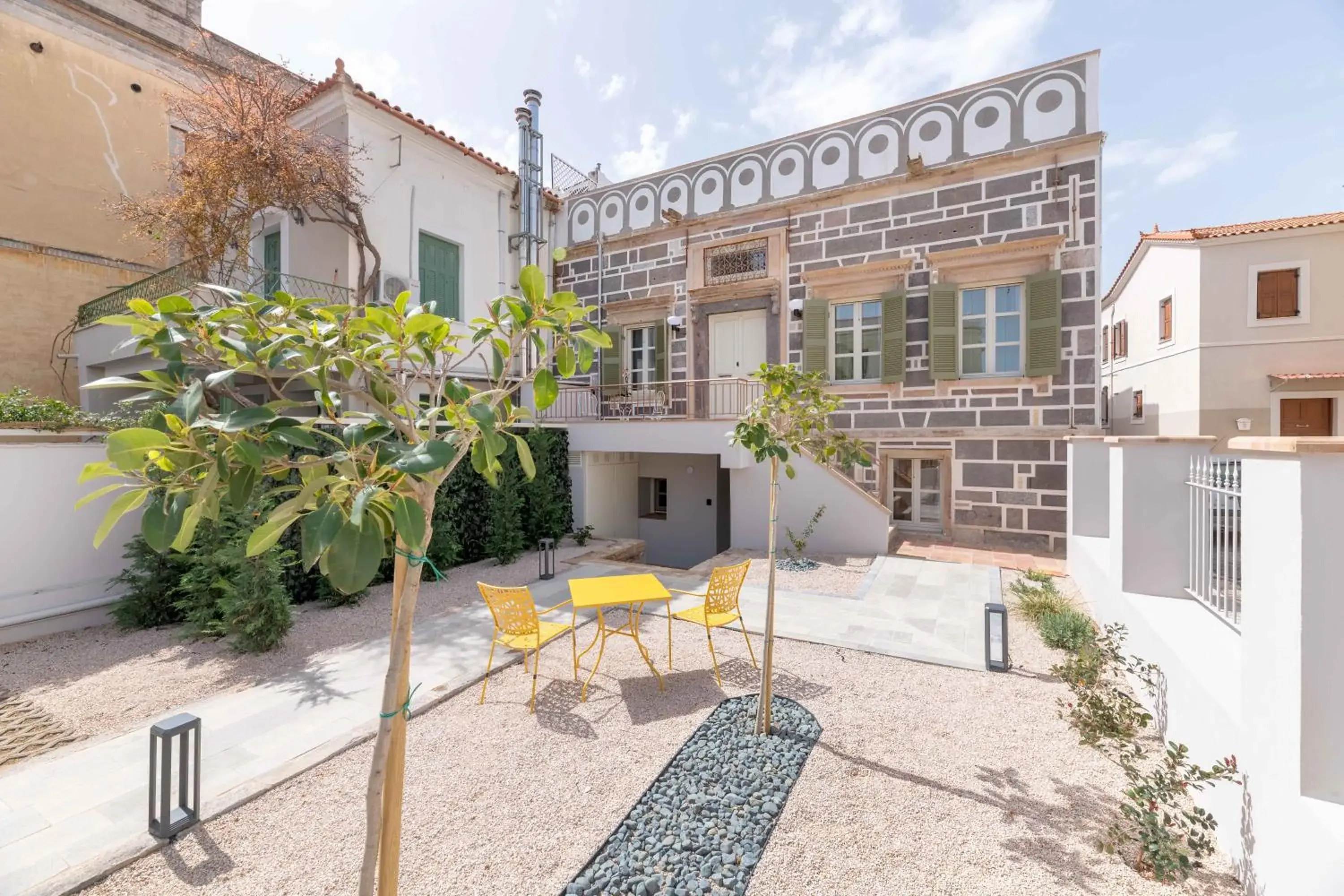 Property building in Giustiniani Apartments Property building in Giustiniani Apartments