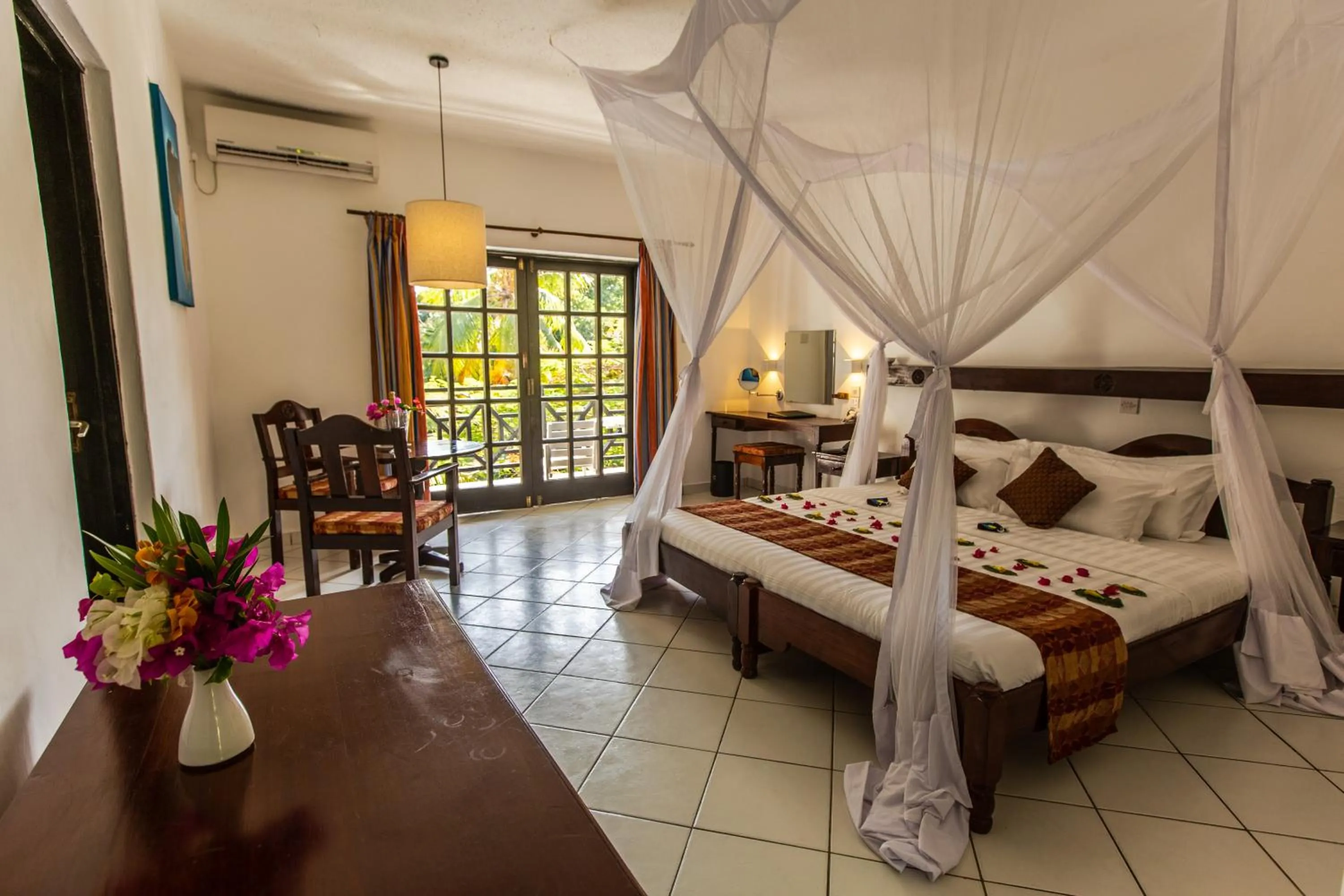 Bedroom, Bed in Diani Sea Resort - All Inclusive