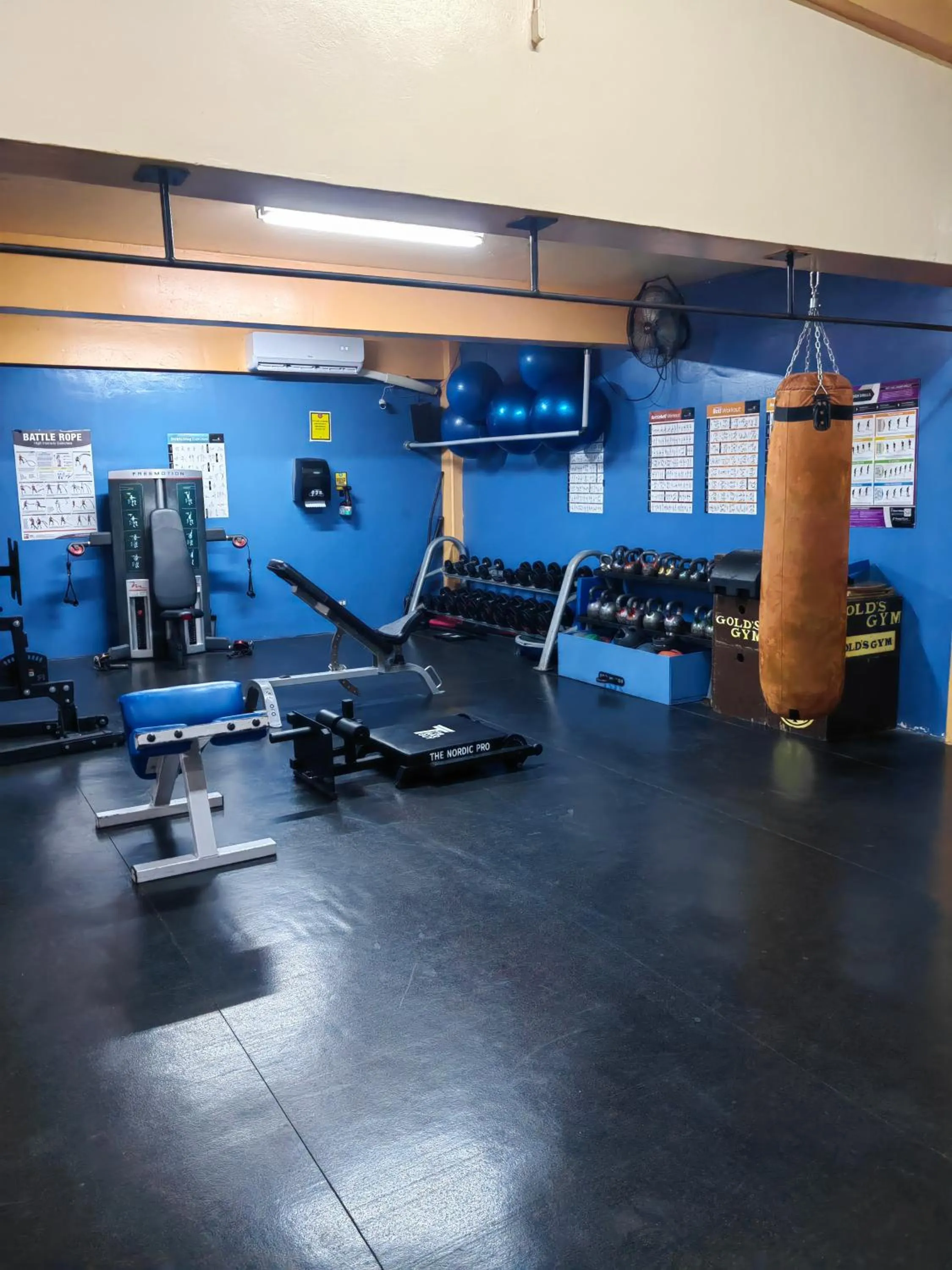Fitness centre/facilities in Discovery Saipan Hotel