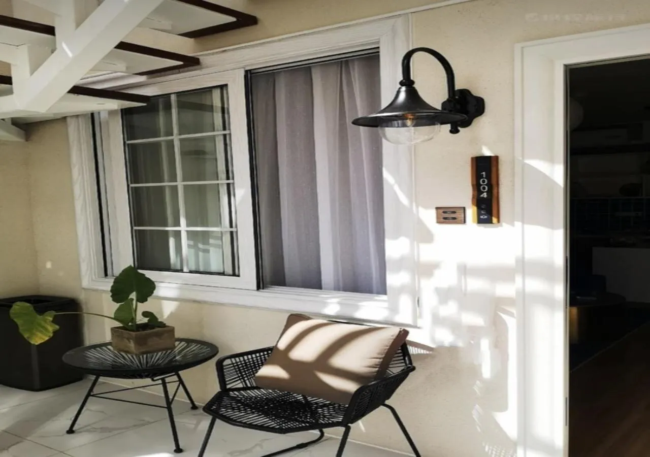Seating area in Discovery Saipan Hotel