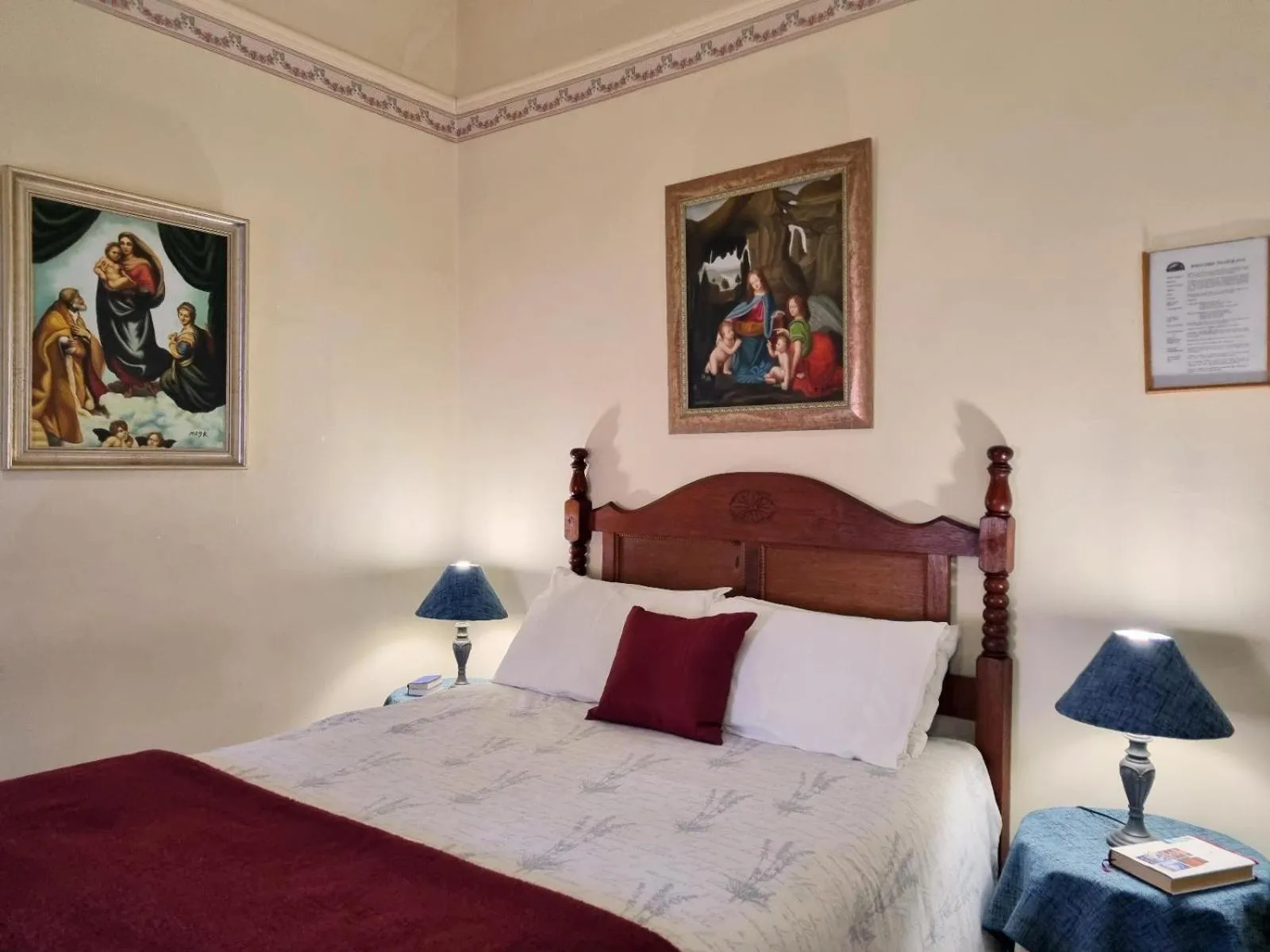 Bed in Mountain View Country Inn