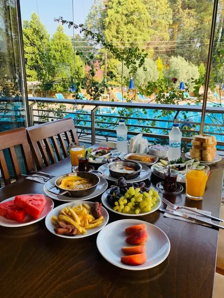 Food and drinks in Pamukkale Whiteheaven Suite Hotel Food and drinks in Pamukkale Whiteheaven Suite Hotel