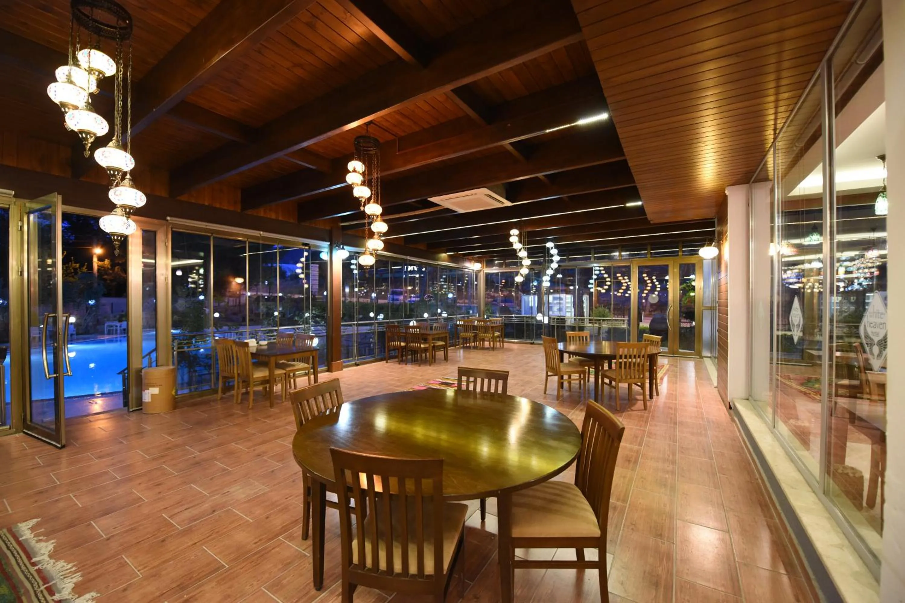 Restaurant/places to eat in Pamukkale Whiteheaven Suite Hotel