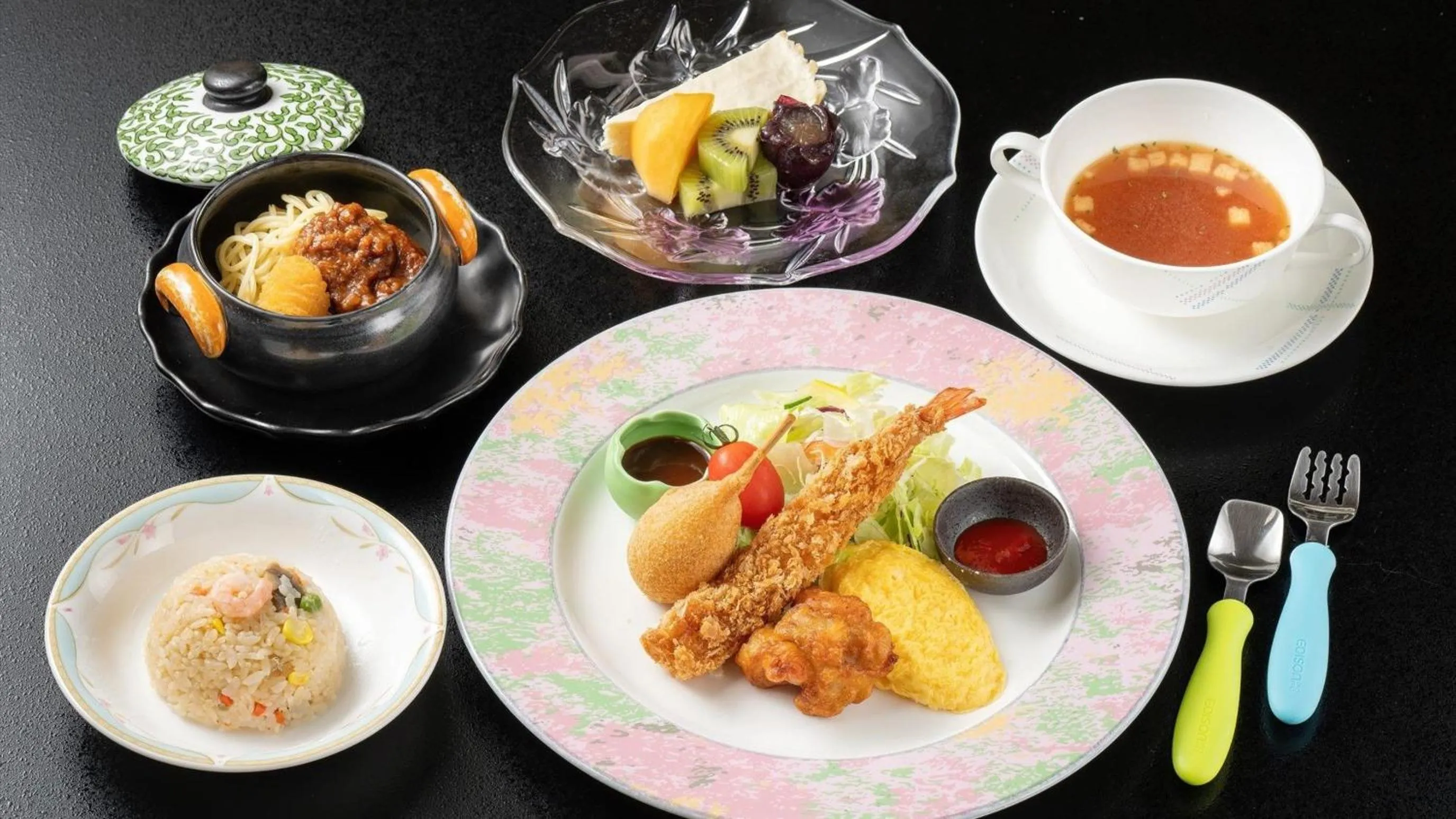 Food and drinks in Kashintei Shirahama