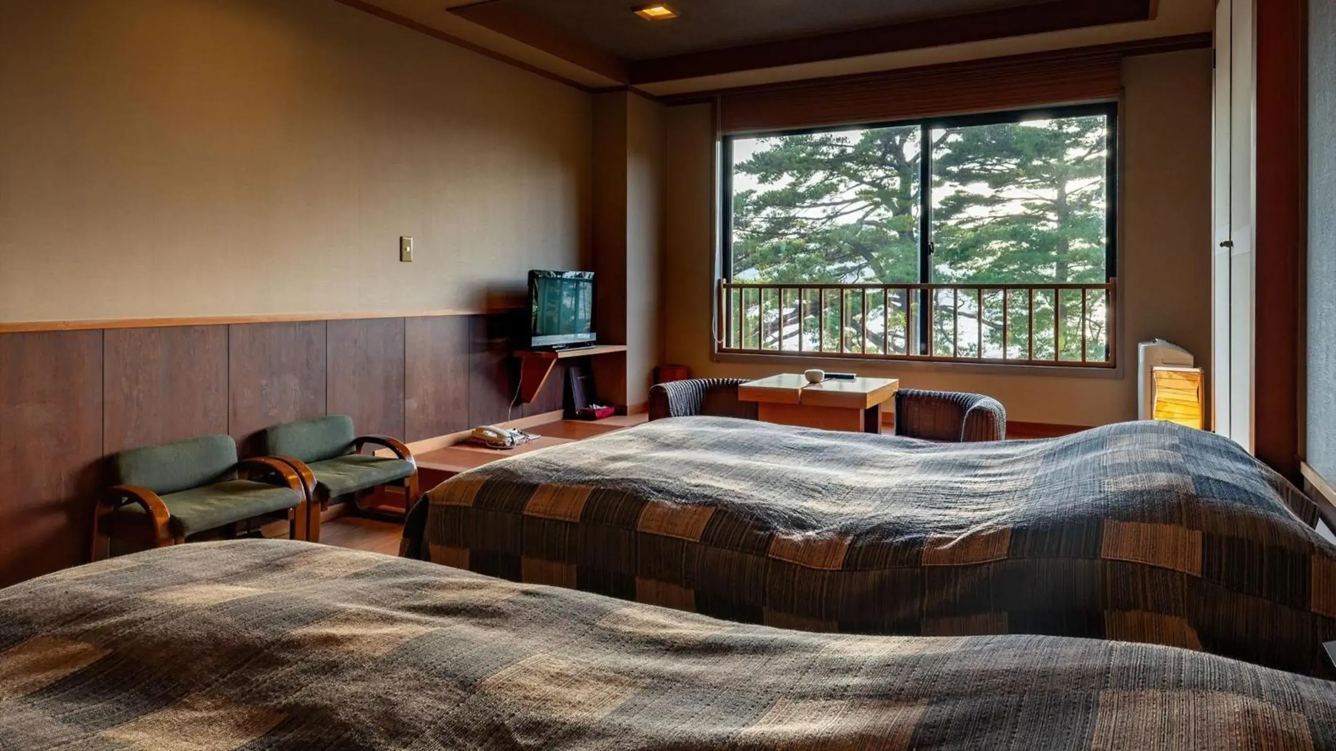 Twin Room with Lake View - single occupancy in Katakurinohana Twin Room with Lake View - single occupancy in Katakurinohana