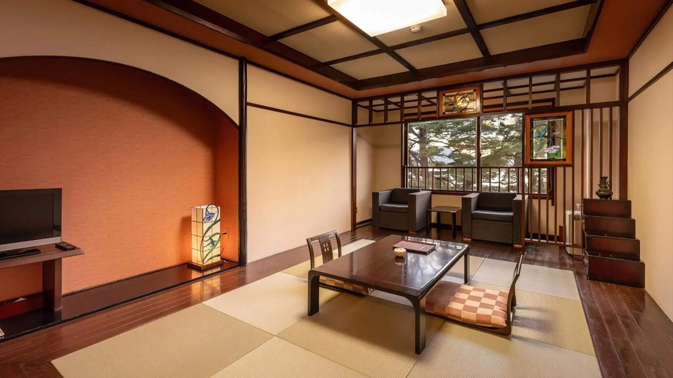 Japanese-Style Superior Quadruple Room - single occupancy in Katakurinohana Japanese-Style Superior Quadruple Room - single occupancy in Katakurinohana