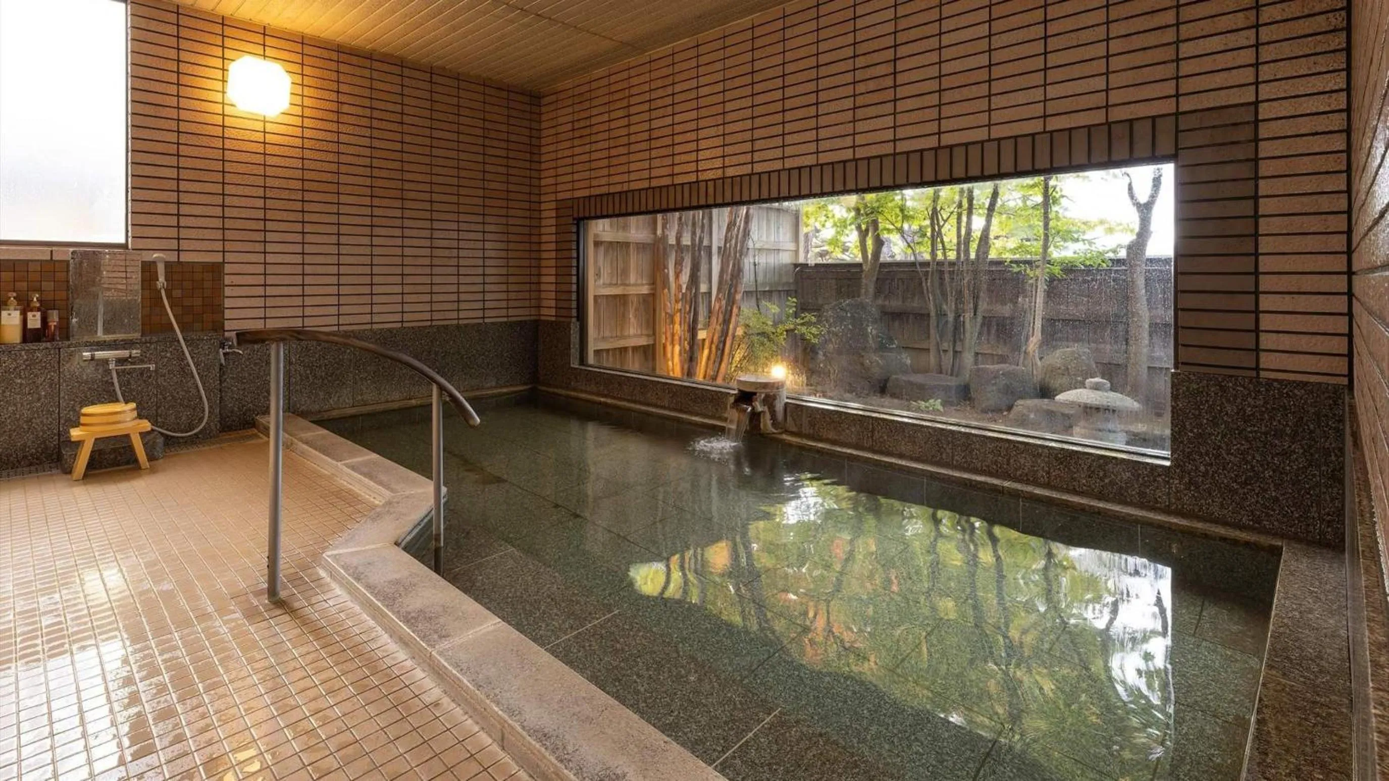 Hot Spring Bath in Katakurinohana