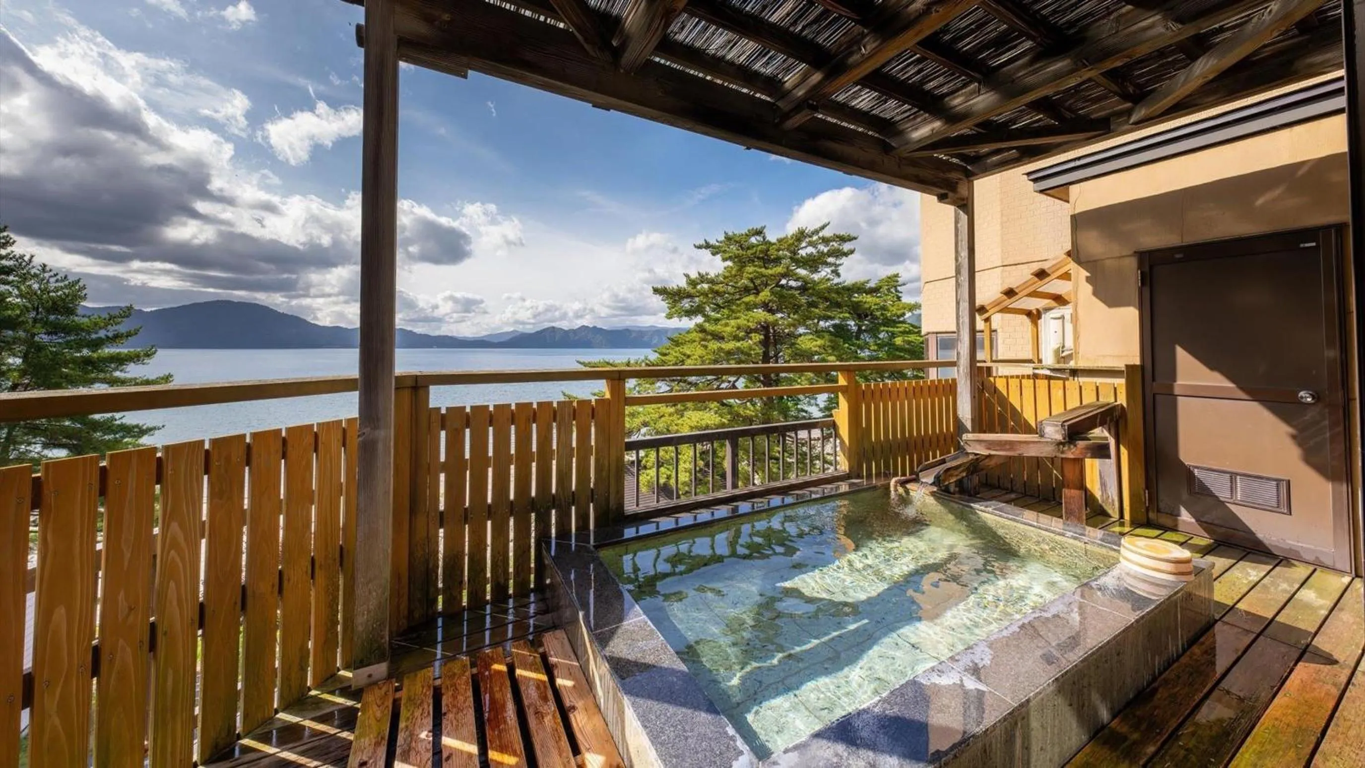 Open Air Bath in Katakurinohana