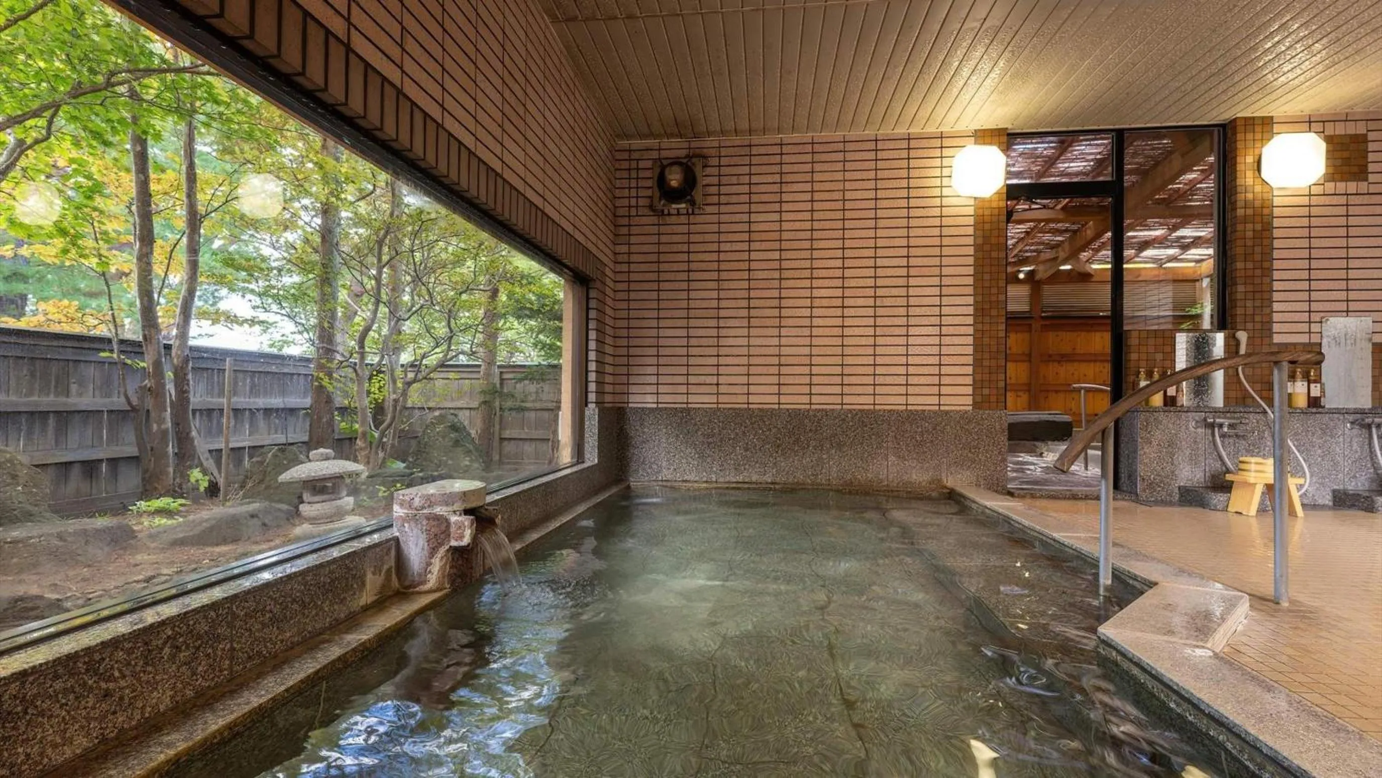 Hot Spring Bath in Katakurinohana