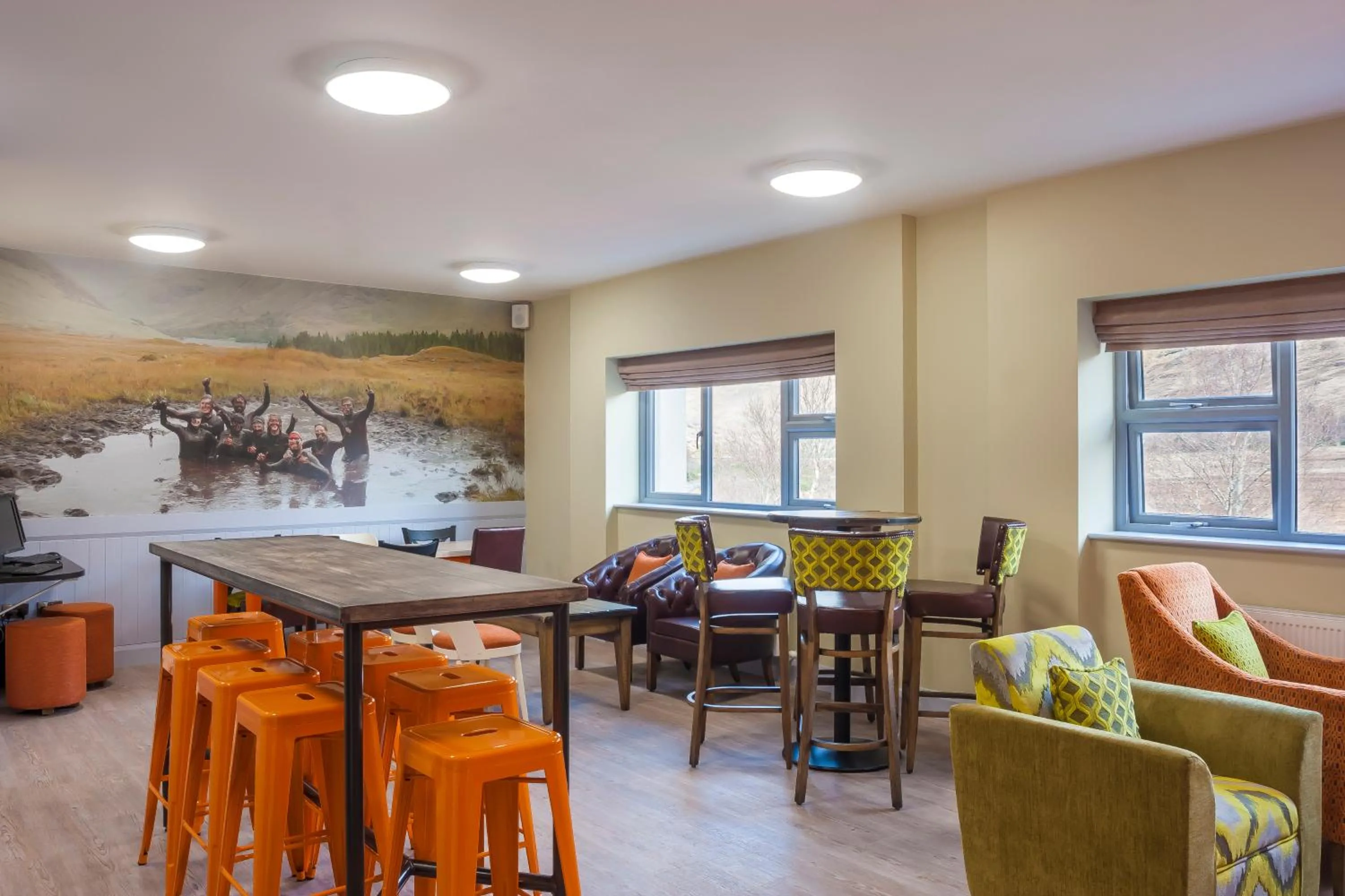 Communal lounge/ TV room in Wild Atlantic Hostel