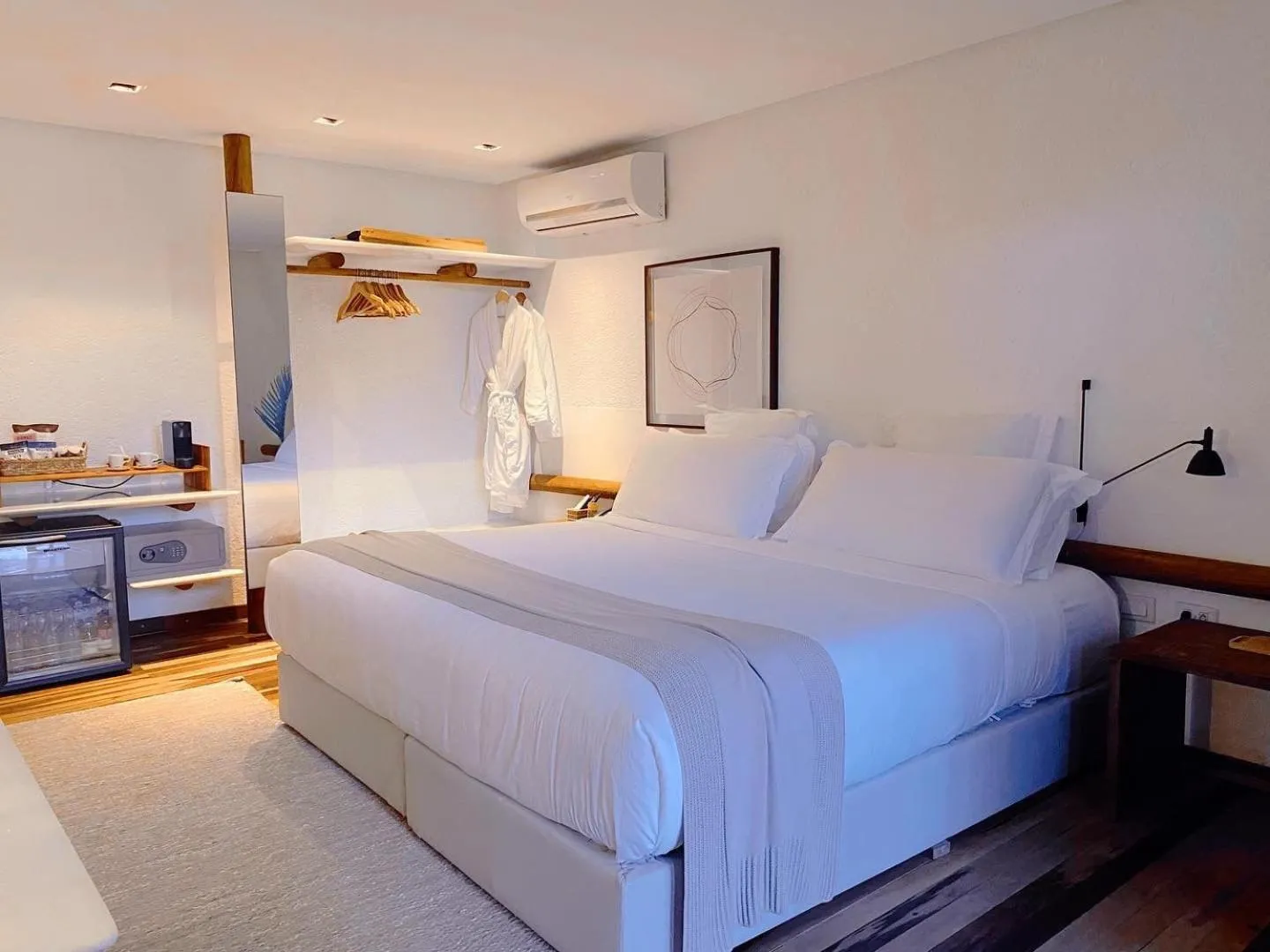 Photo of the whole room, Bed in Paru Boutique Hotel