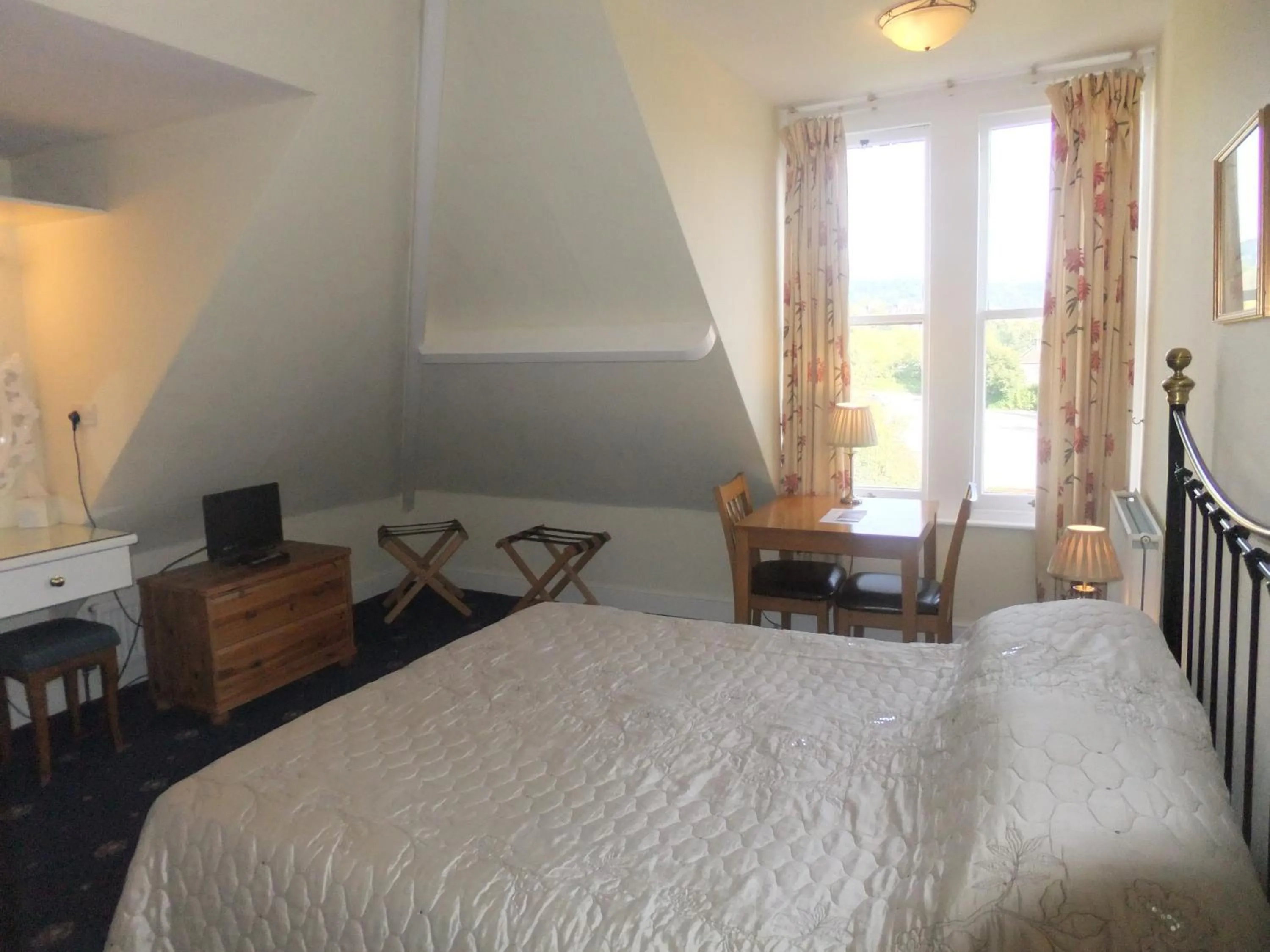 Day, Bed in Elgin Villa