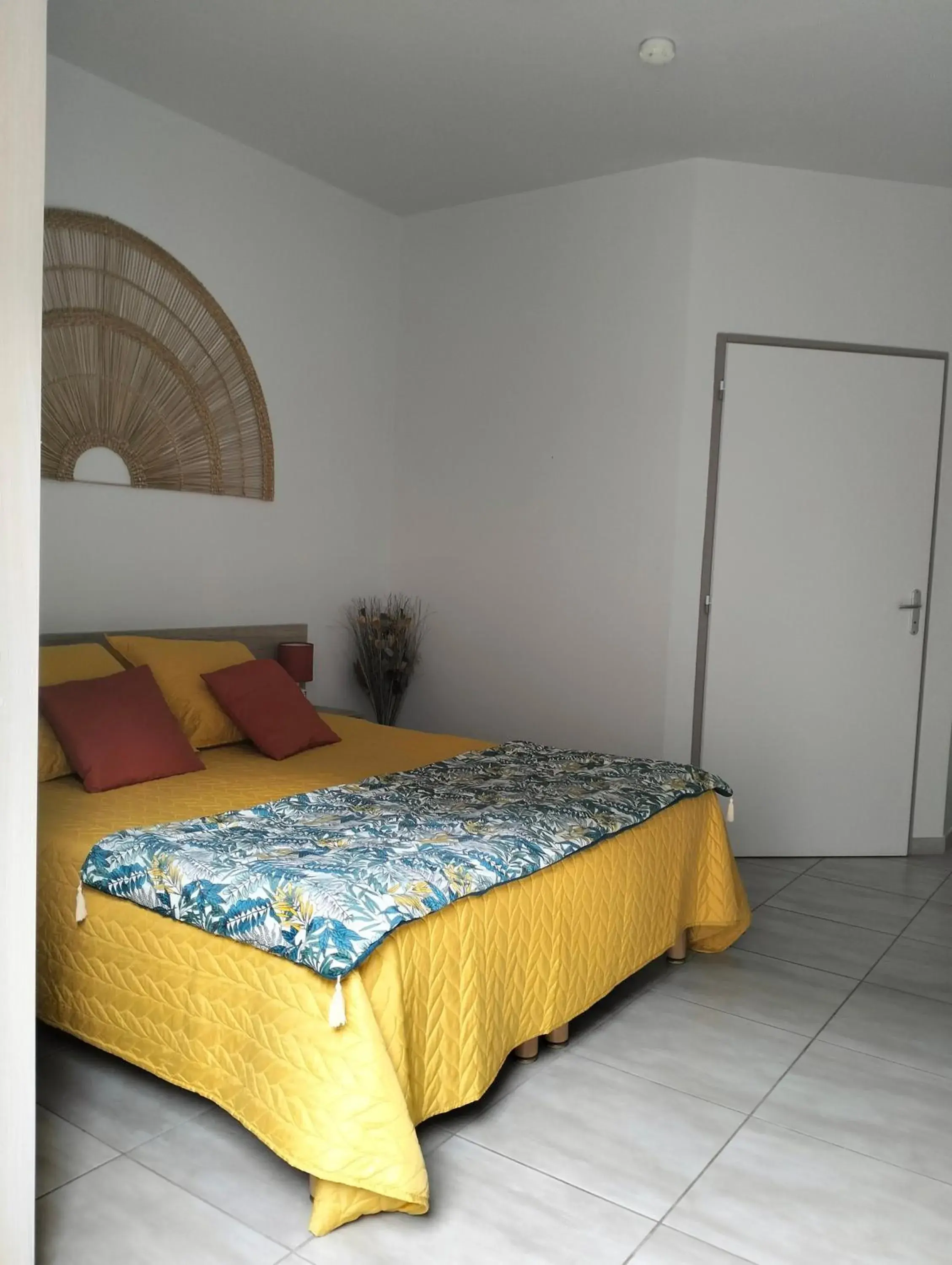 Double Room with Private Bathroom in Tikazéla - Escale Tournon-Sur-Rhône Double Room with Private Bathroom in Tikazéla - Escale Tournon-Sur-Rhône