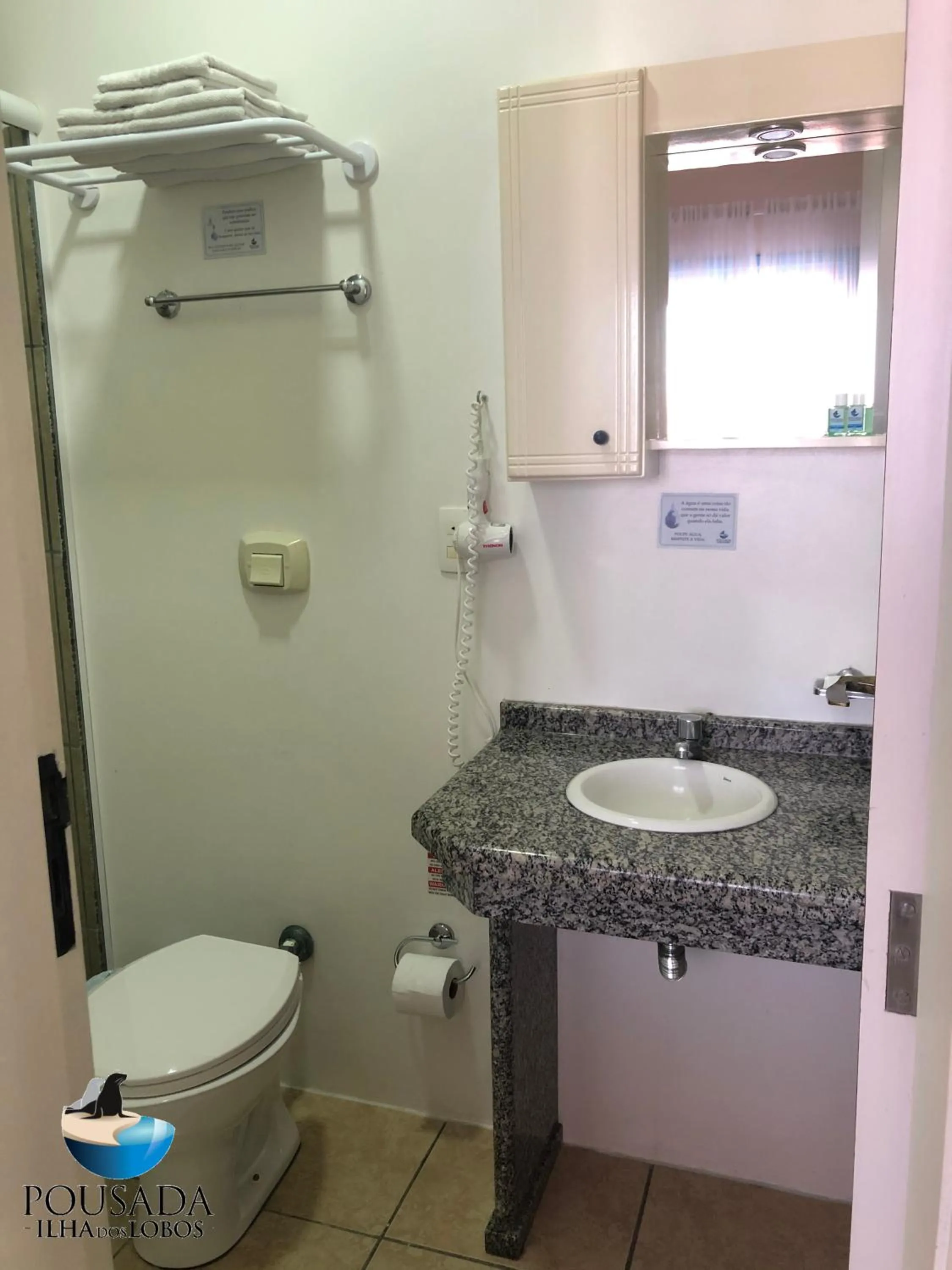 Bathroom in Pousada Ilha dos Lobos
