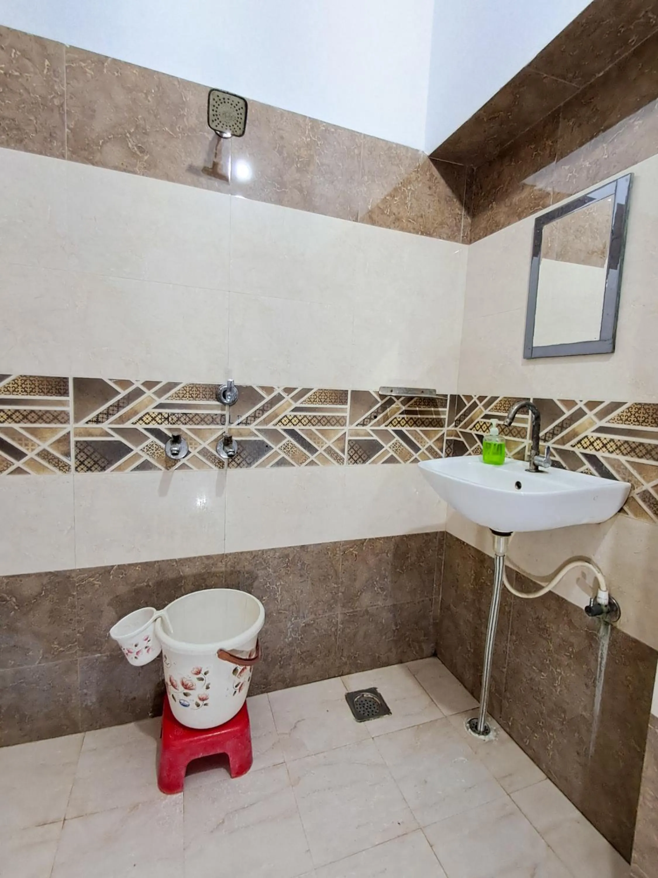 Bathroom in LD Guest House, Ayodhya