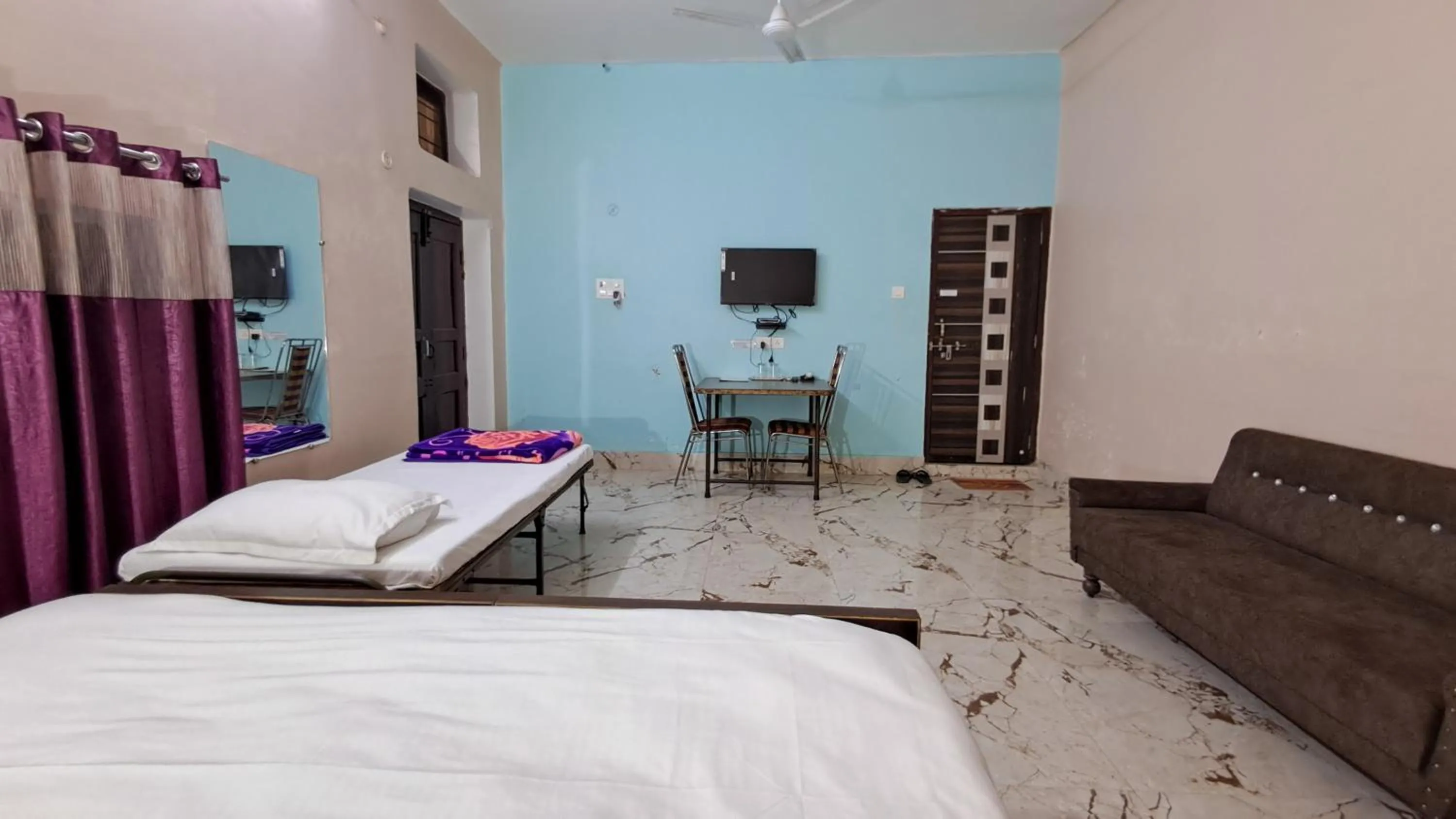 Photo of the whole room, Bed in LD Guest House, Ayodhya