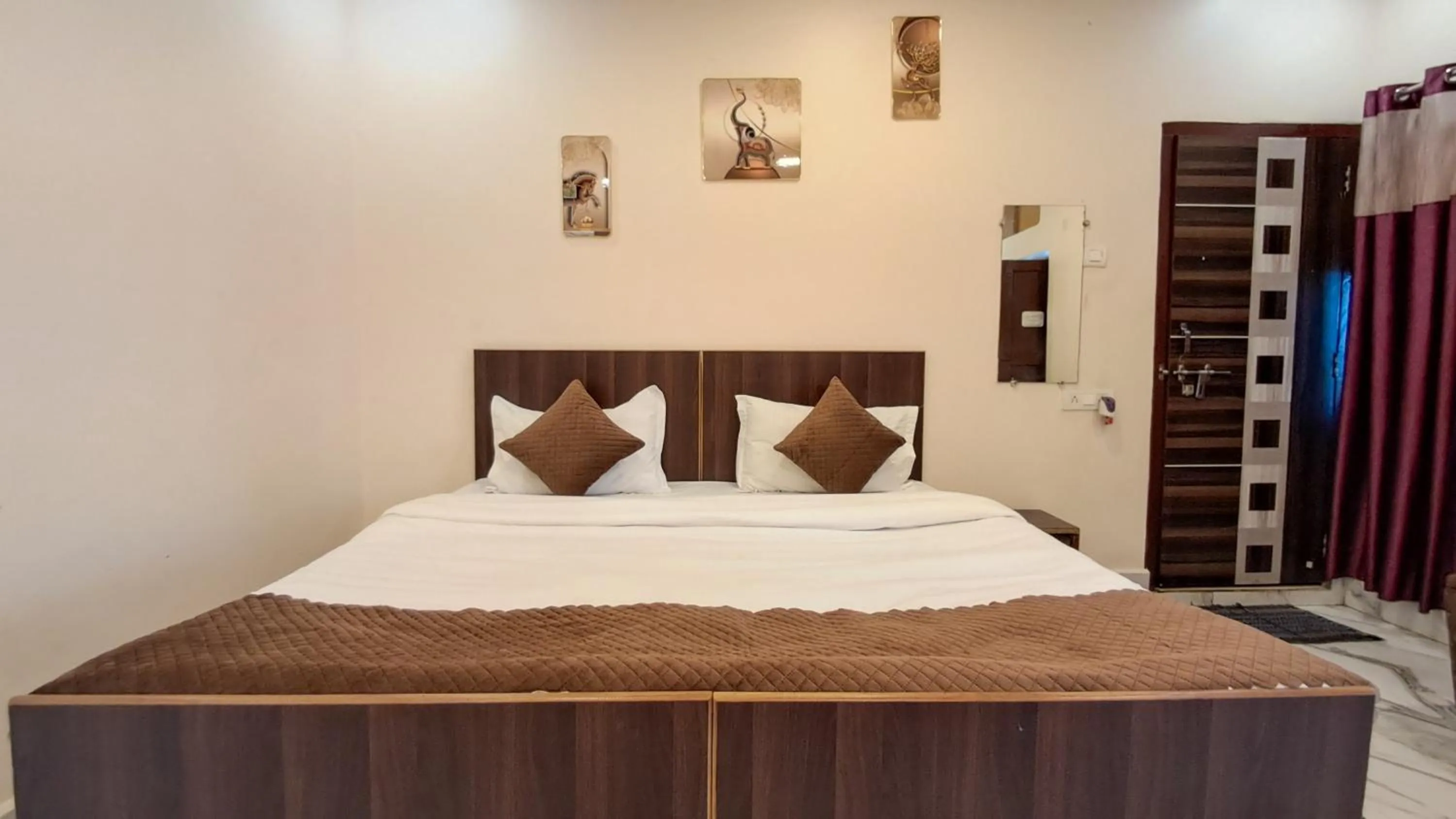 Bed in LD Guest House, Ayodhya