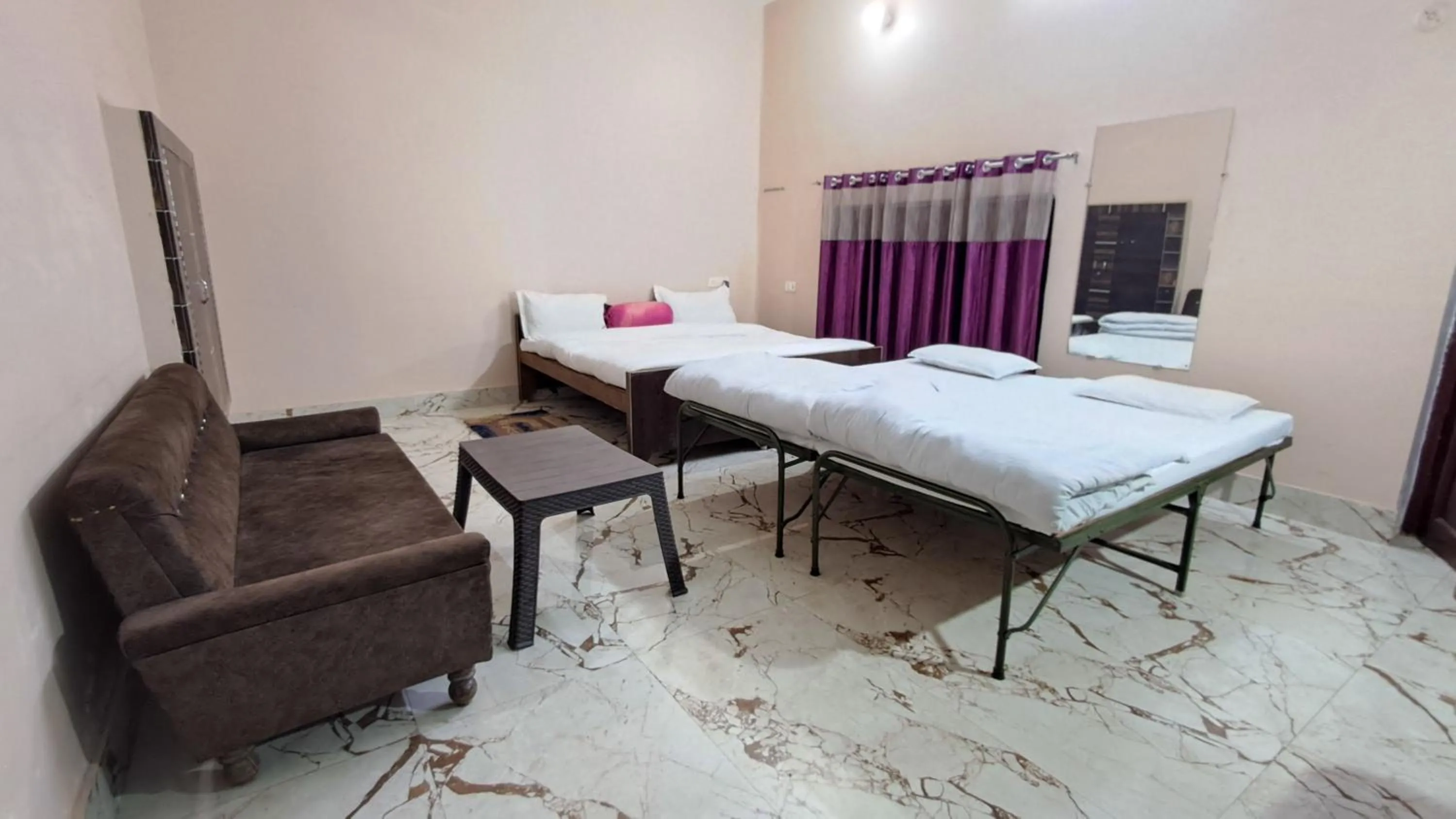 Bedroom in LD Guest House, Ayodhya