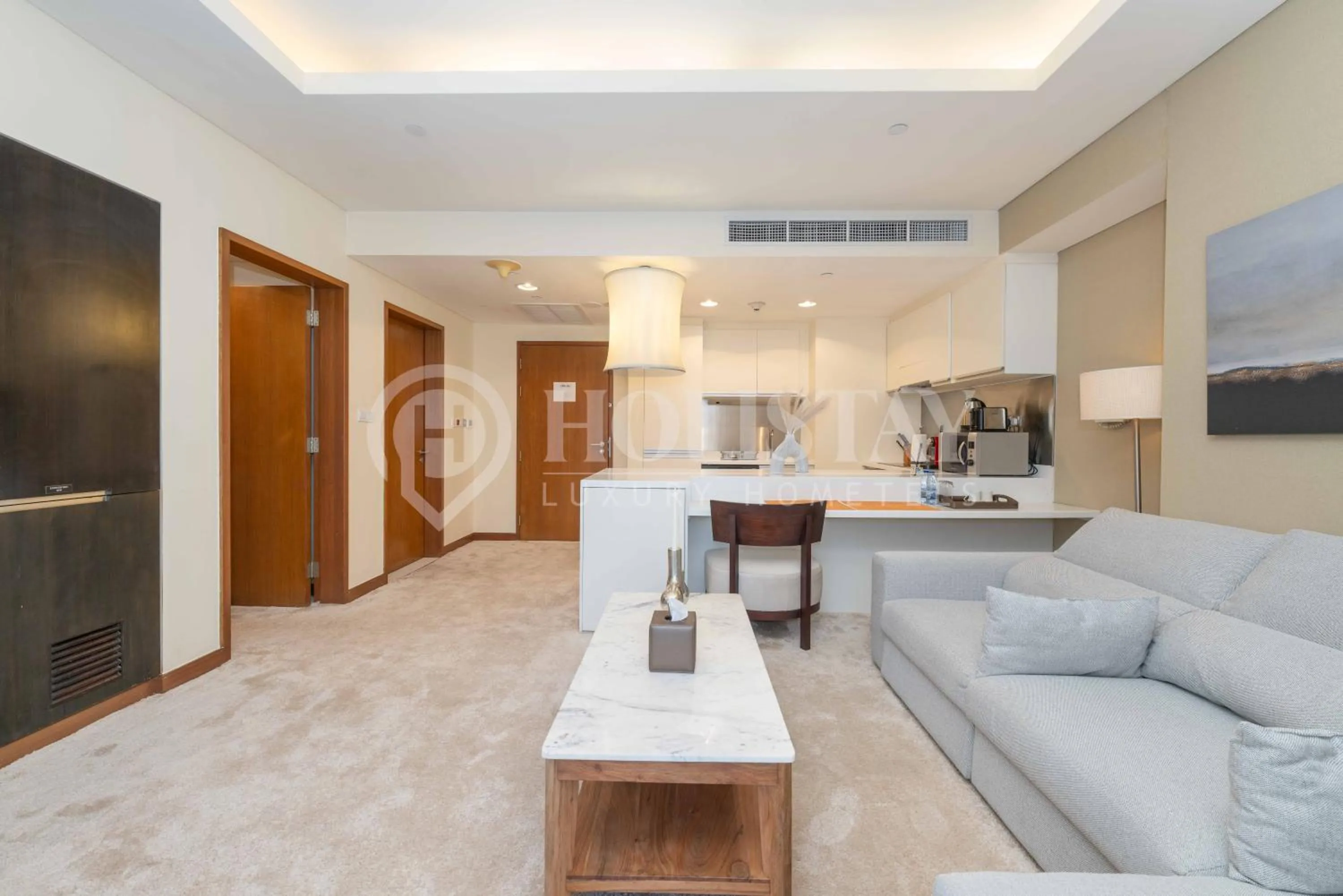 Kitchen or kitchenette in Holistay Luxury Homes - Burj khalifa view - Direct Access Dubai Mall