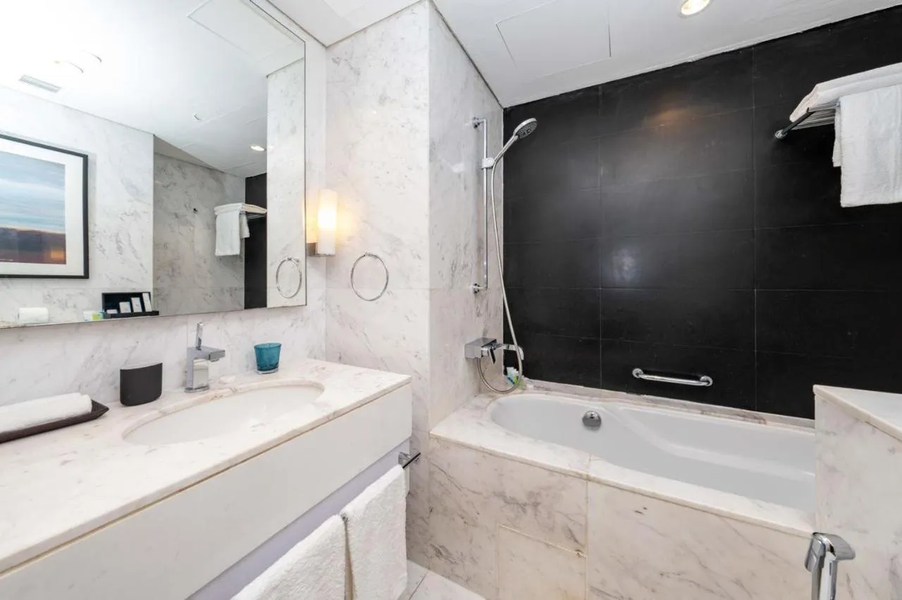 Shower in Holistay Luxury Homes - Burj khalifa view - Direct Access Dubai Mall