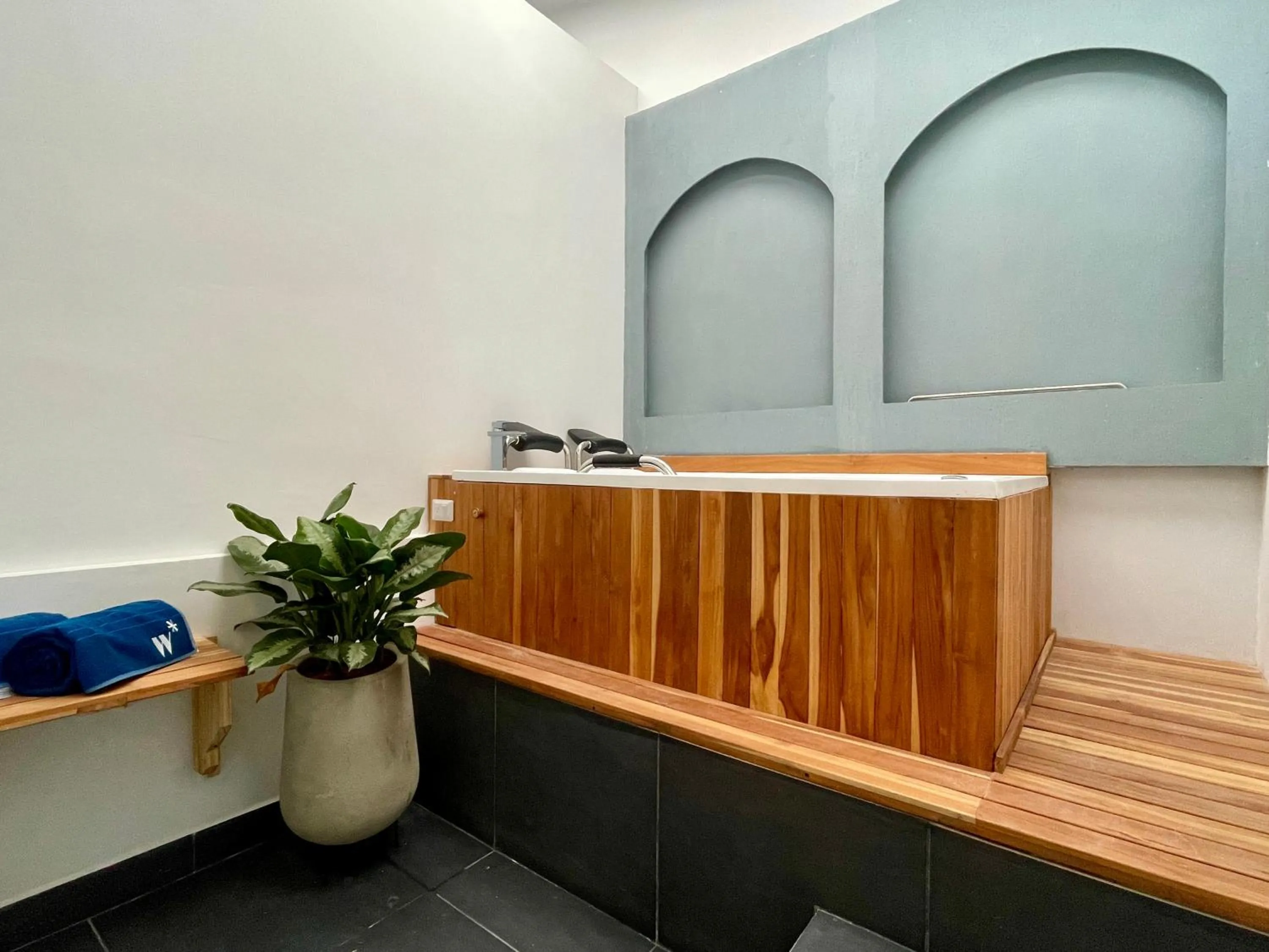 Apartments with Jacuzzi in El Poblado by Wynwood House