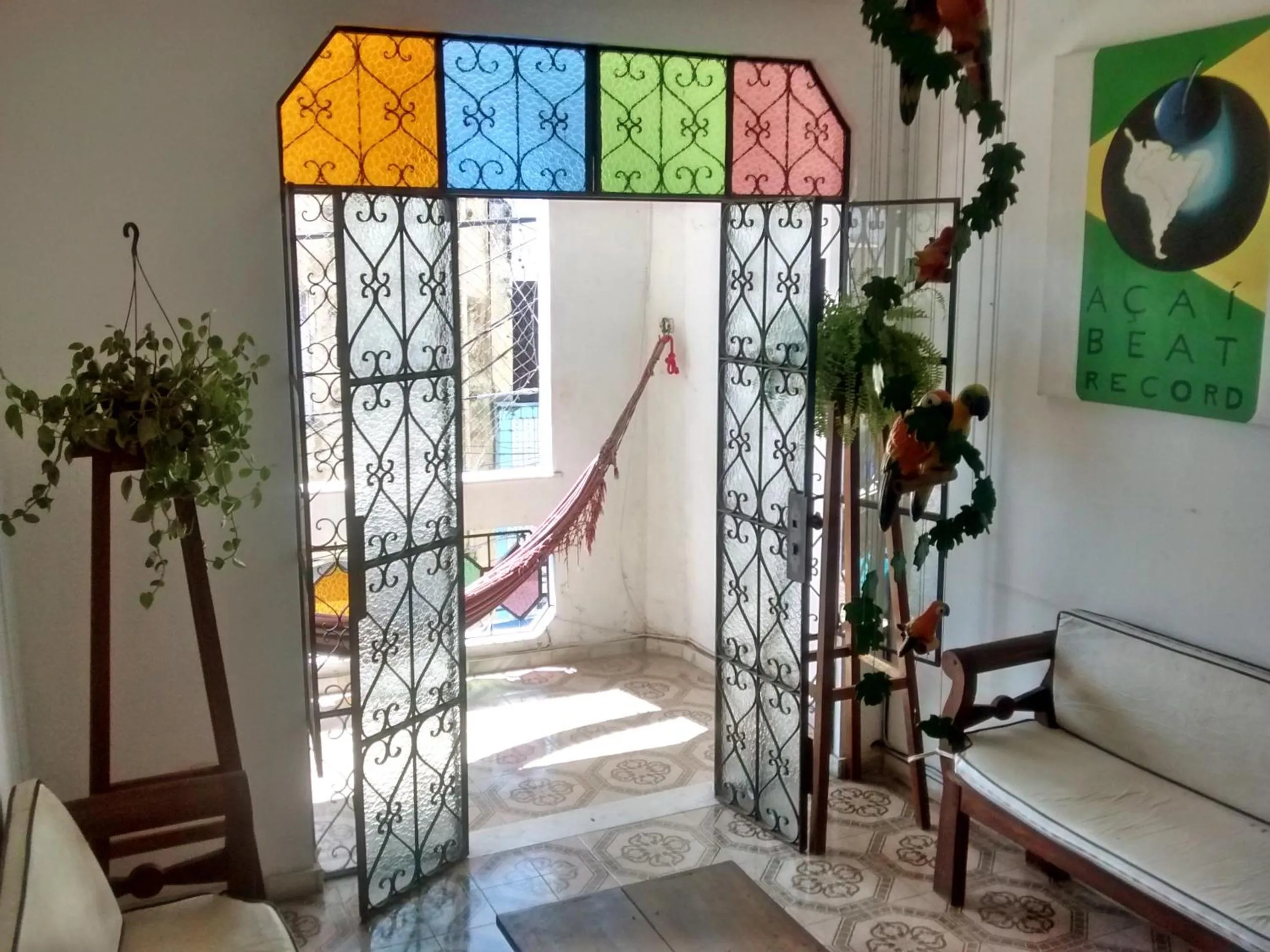 Communal lounge/ TV room in Pousada Biribiri