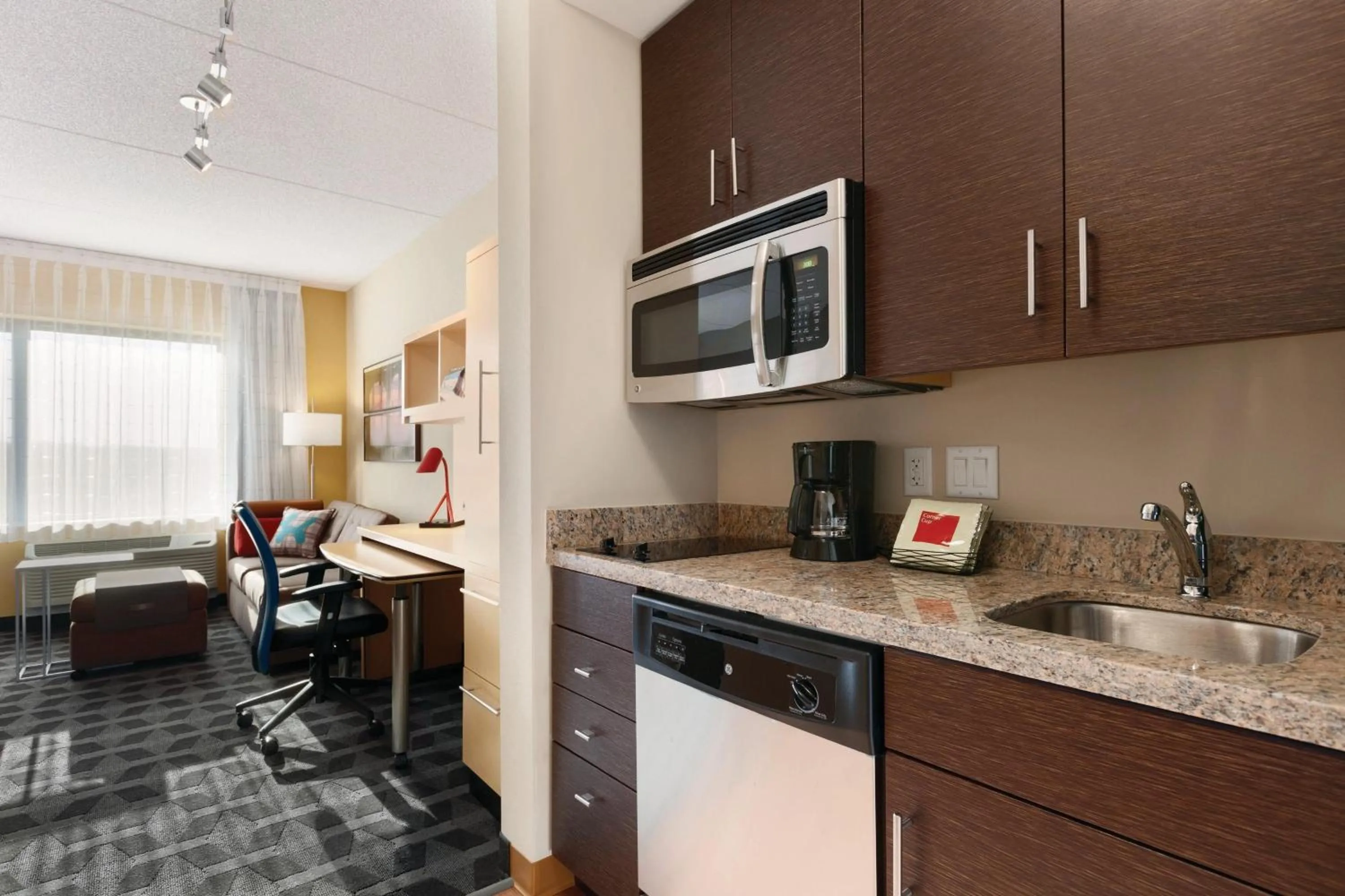 Kitchen or kitchenette in TownePlace Suites by Marriott Harrisburg West/Mechanicsburg